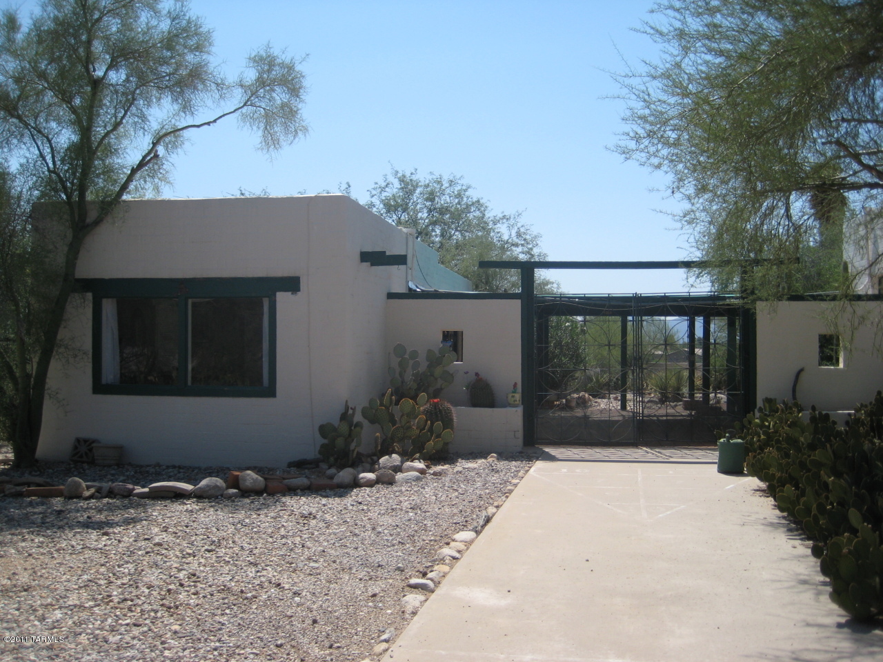 Unsubdivided - Residential Lease