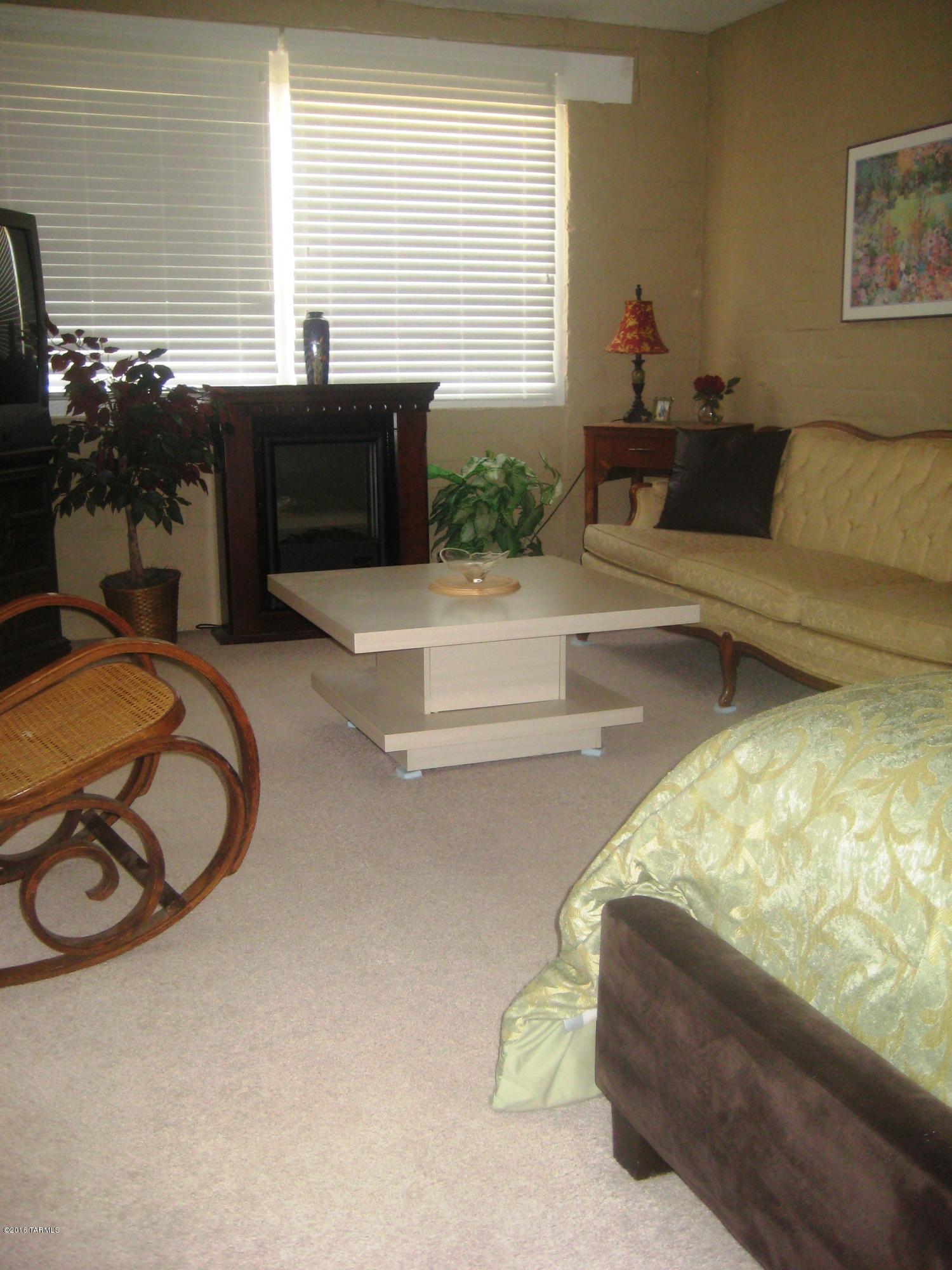 Unsubdivided - Residential Lease