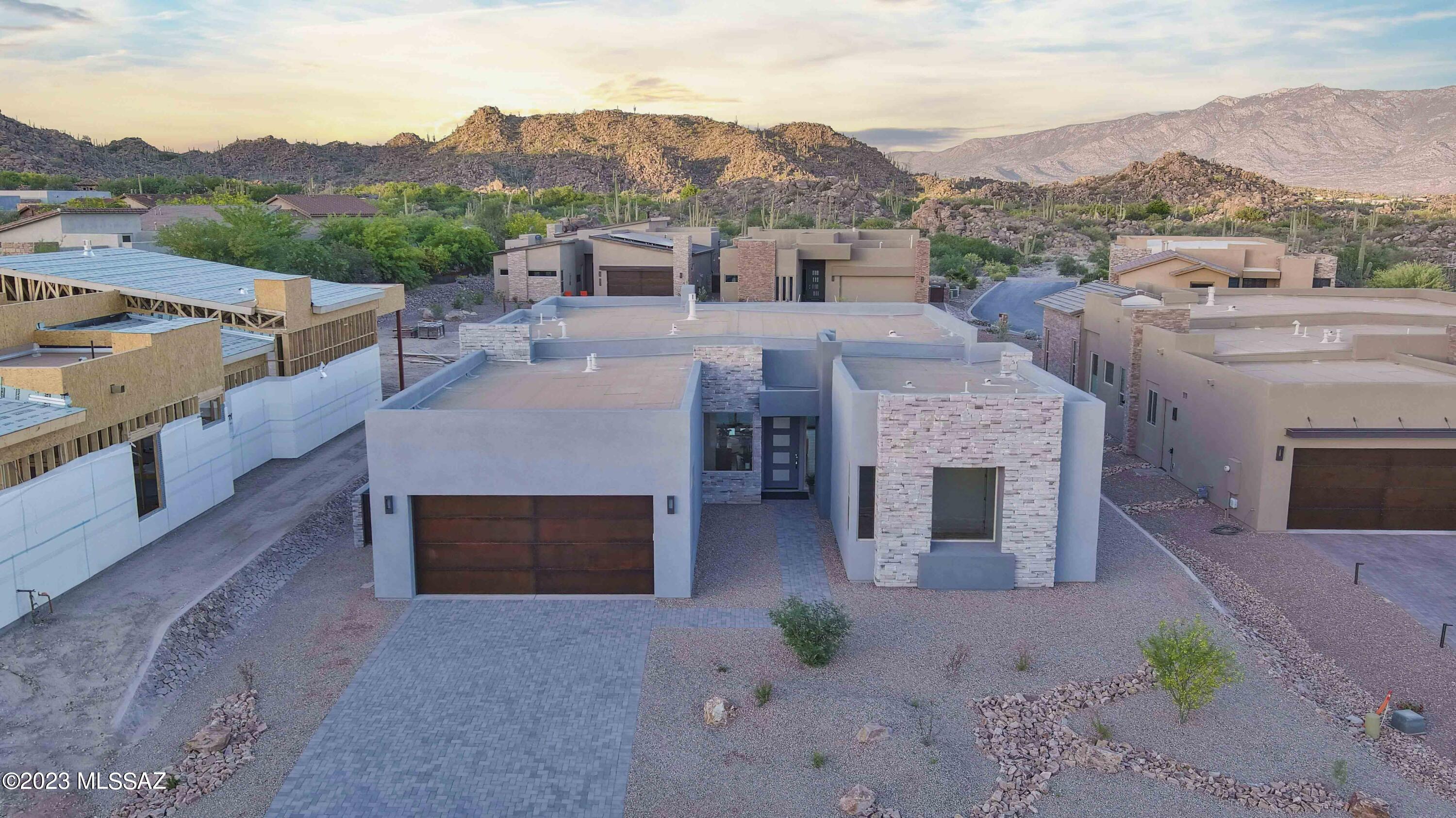 The Enclave At Stone Canyon V - Residential