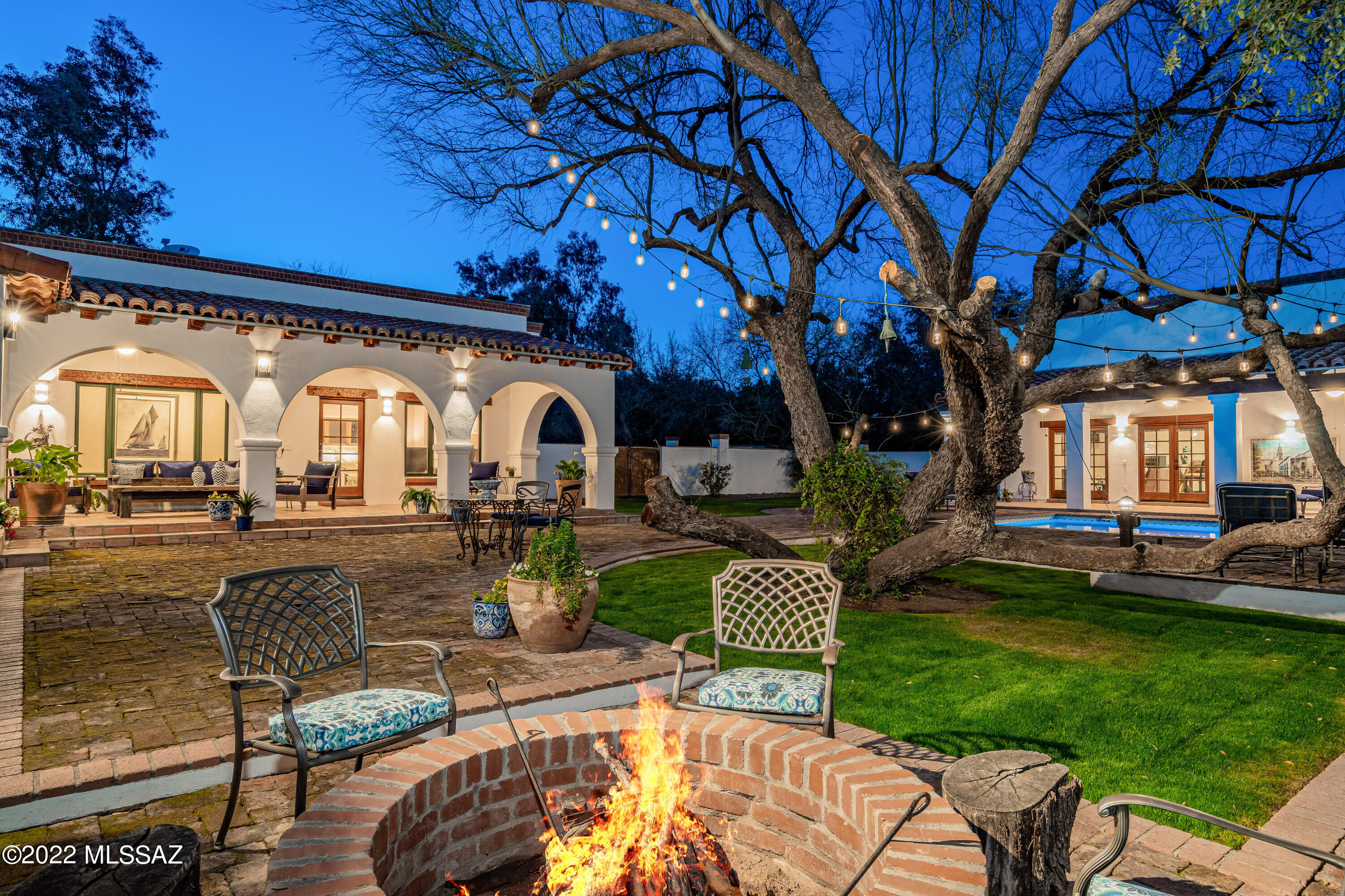 La Cienega (1-17) - Residential