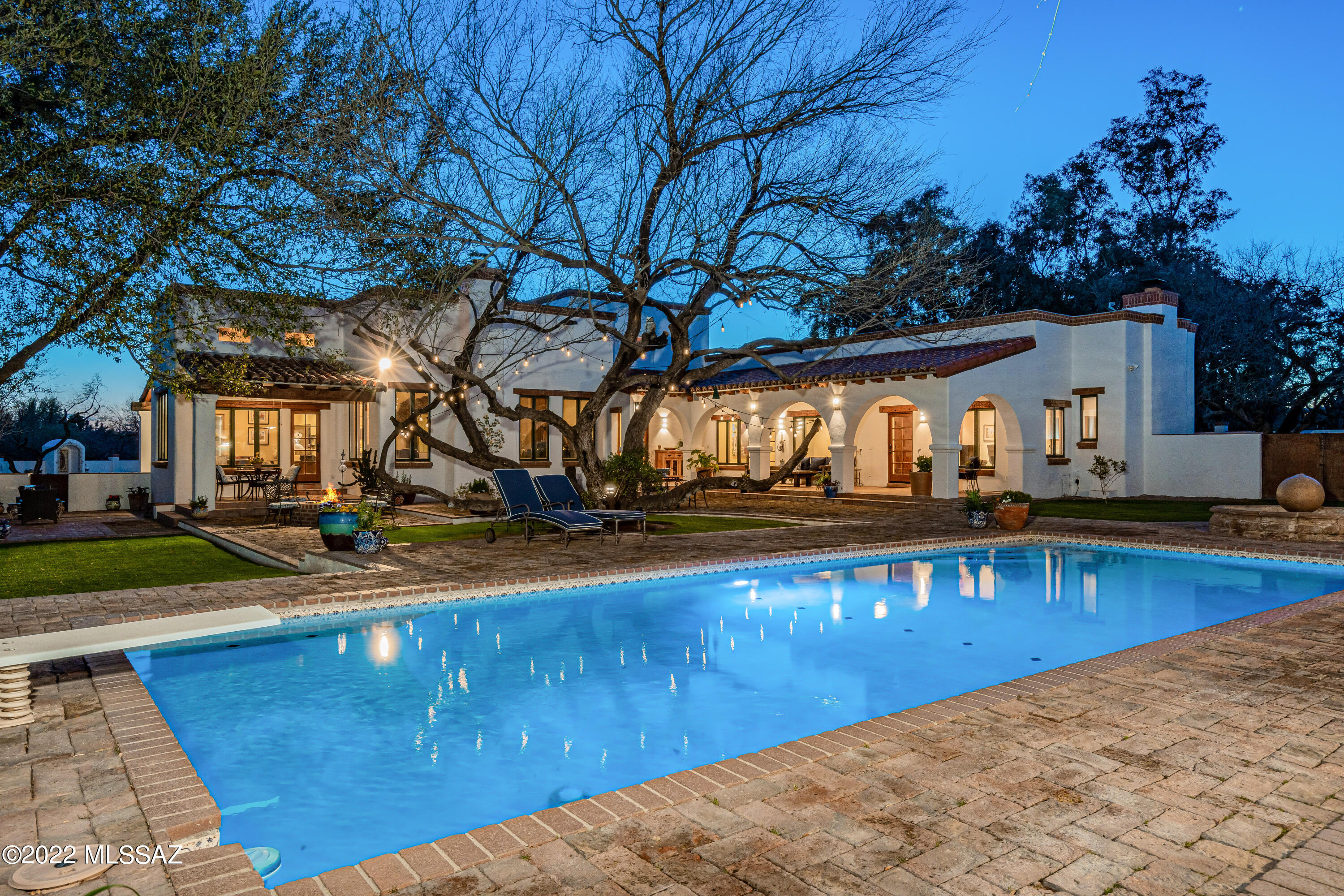 La Cienega (1-17) - Residential