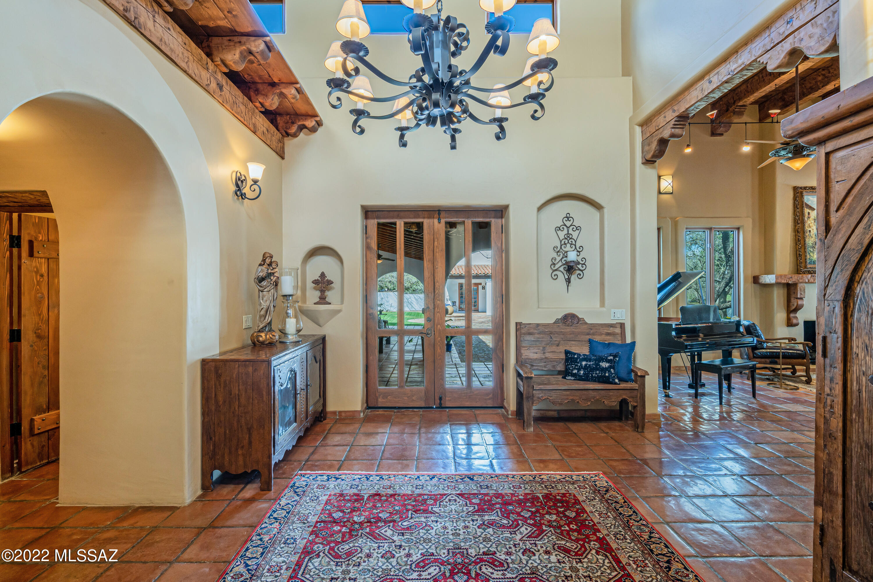 La Cienega (1-17) - Residential
