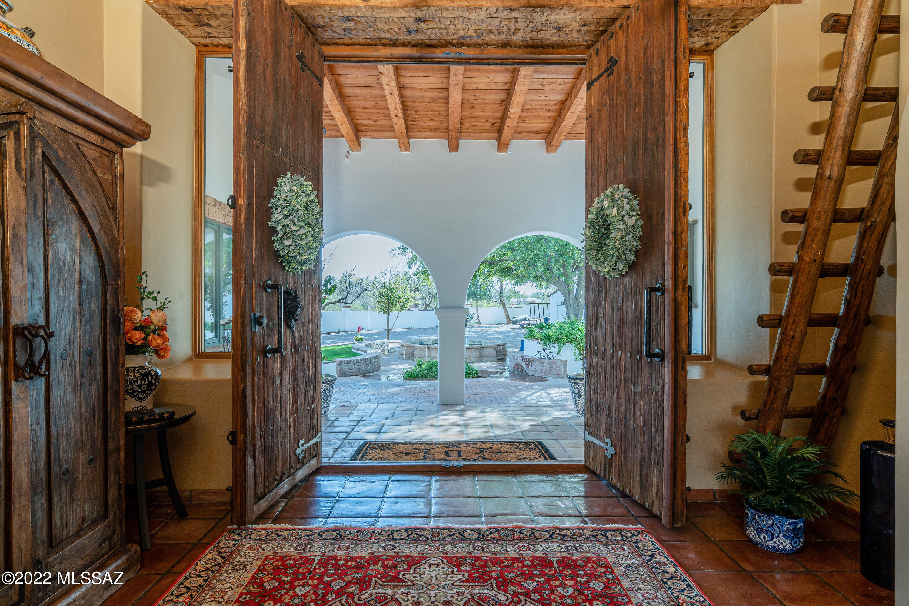La Cienega (1-17) - Residential
