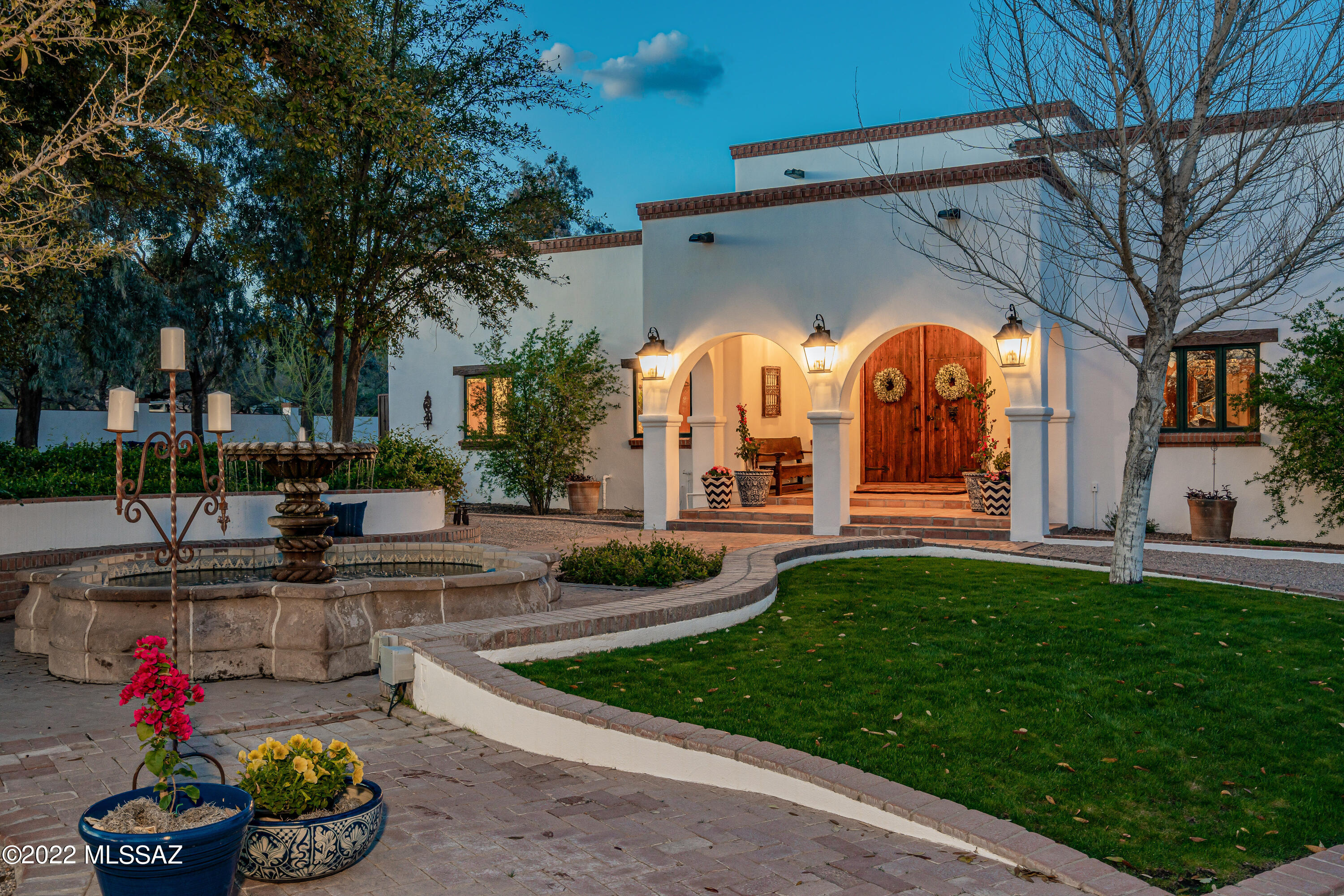 La Cienega (1-17) - Residential