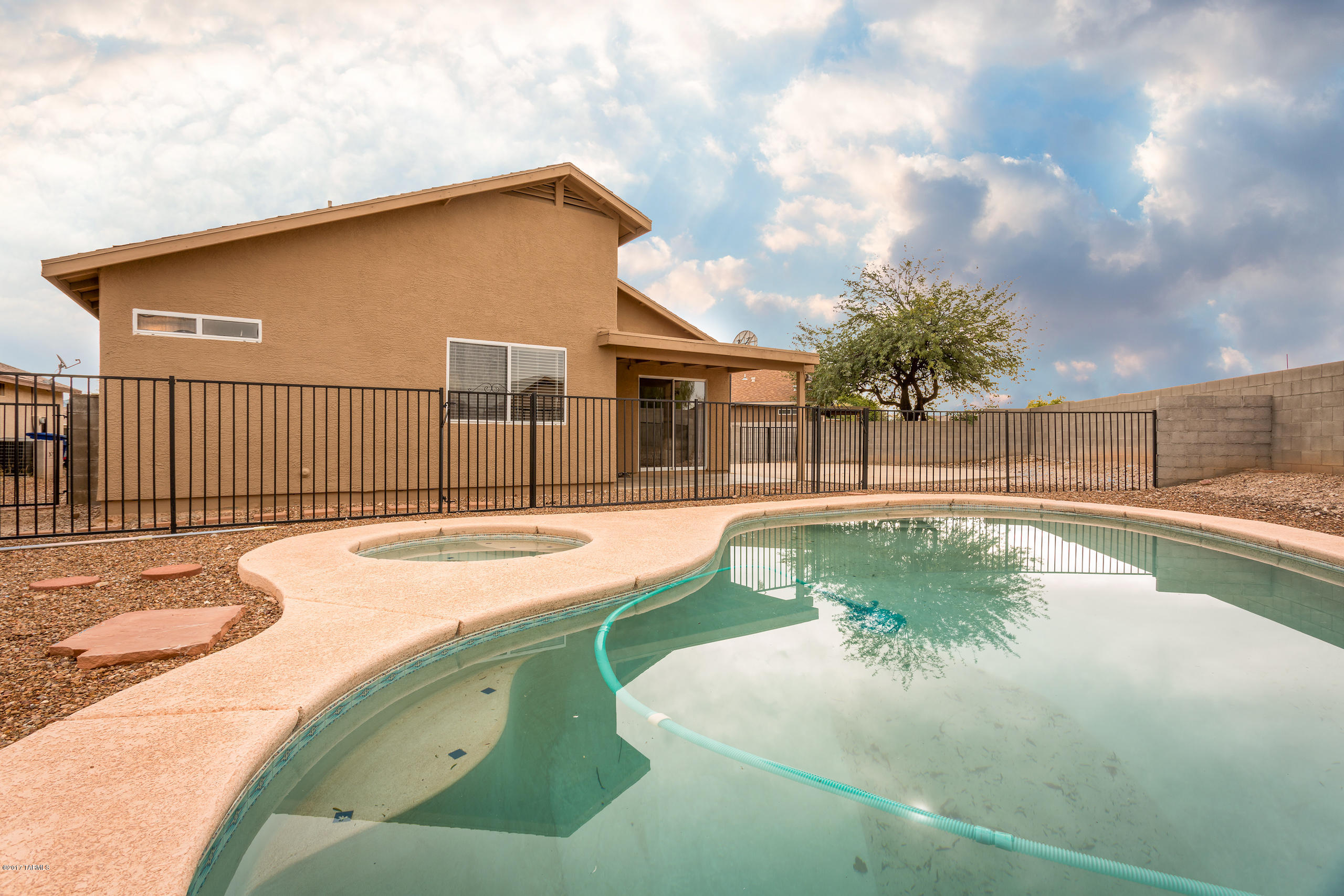 Elliott Homes At Rita Ranch (1-521) - Residential