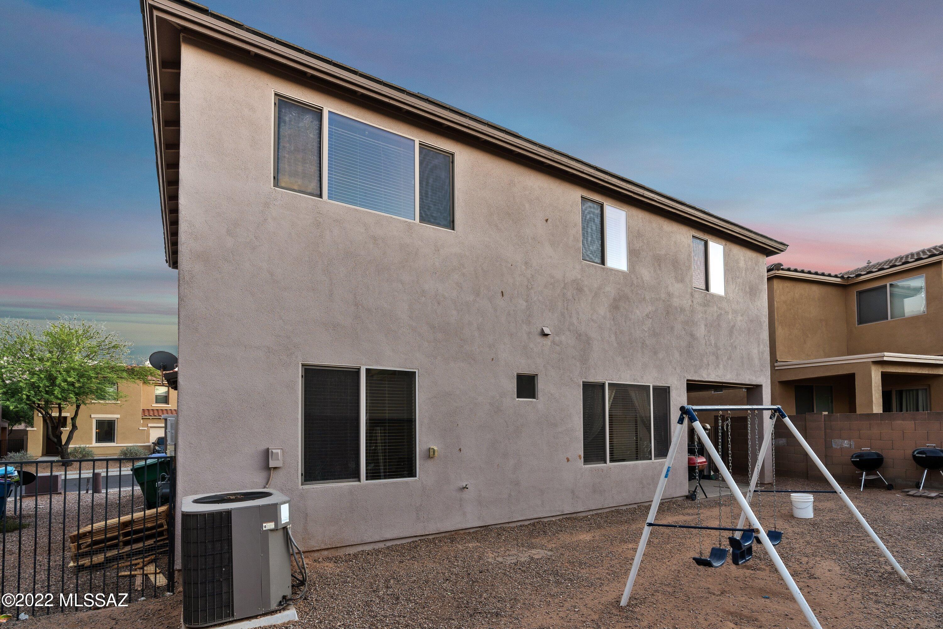 Presidio De Cancion (1-200) - Residential