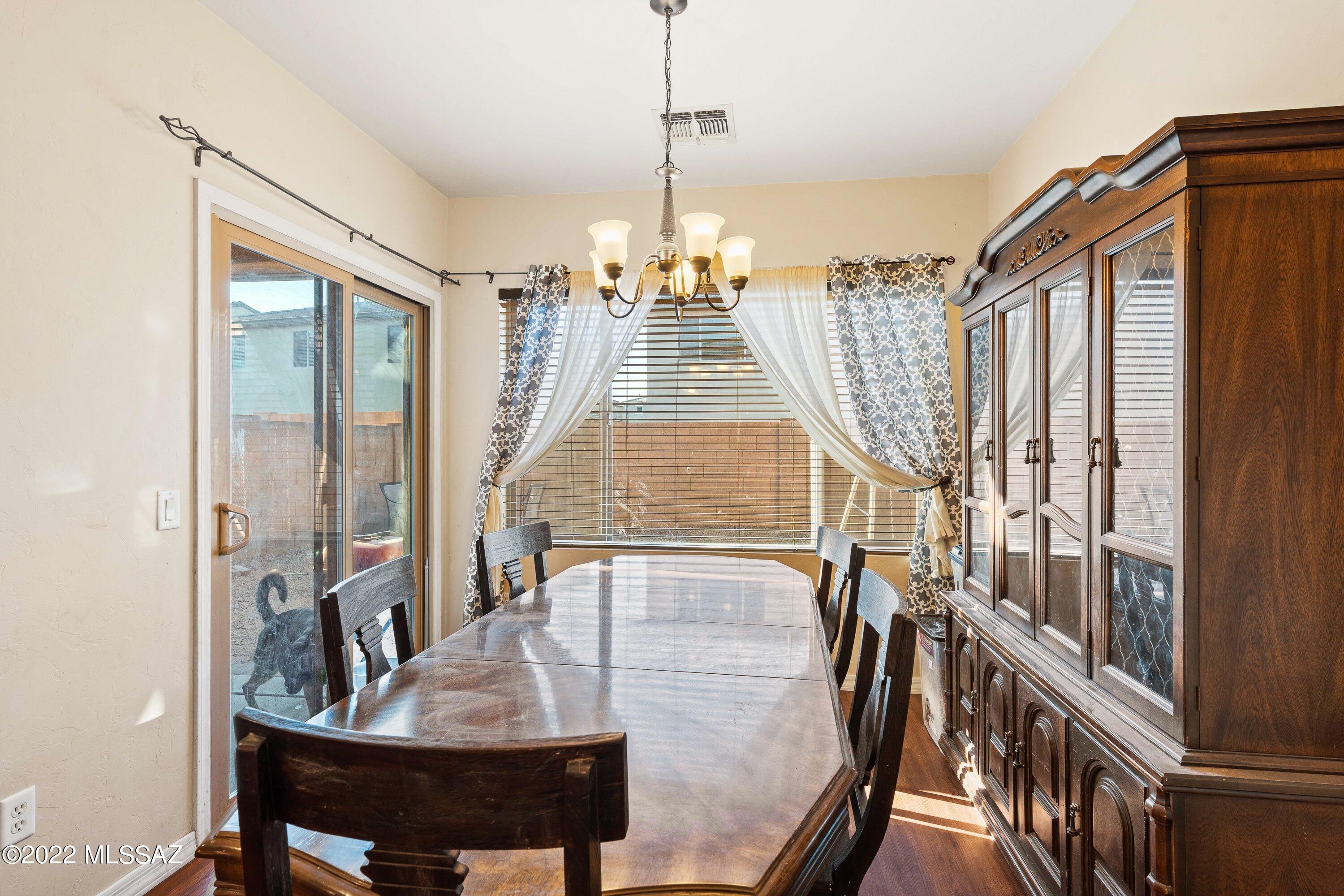 Presidio De Cancion (1-200) - Residential