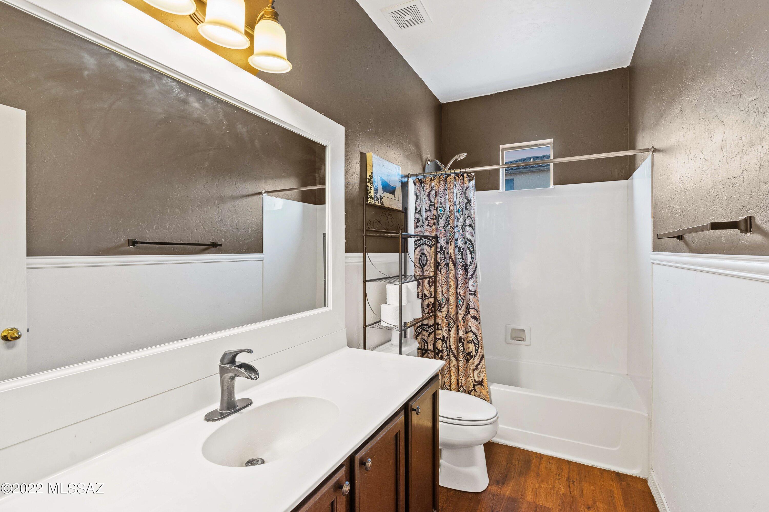 Presidio De Cancion (1-200) - Residential