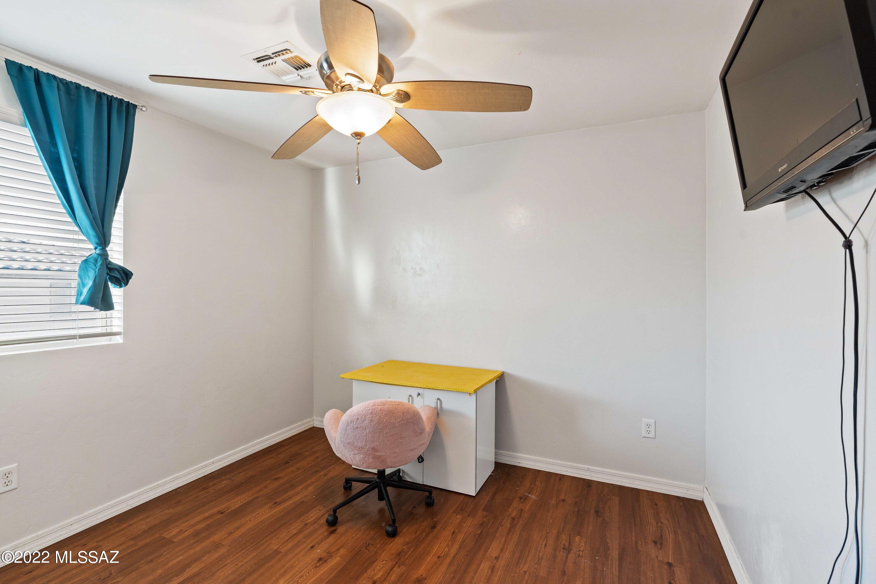 Presidio De Cancion (1-200) - Residential