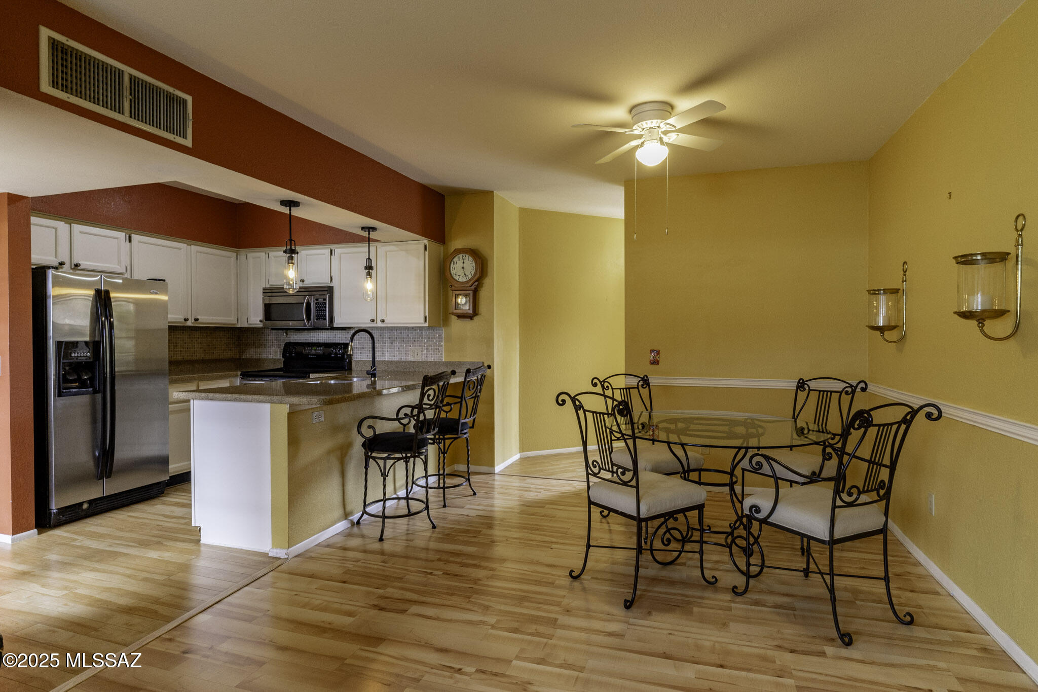 3690 N Country Club Road 1028