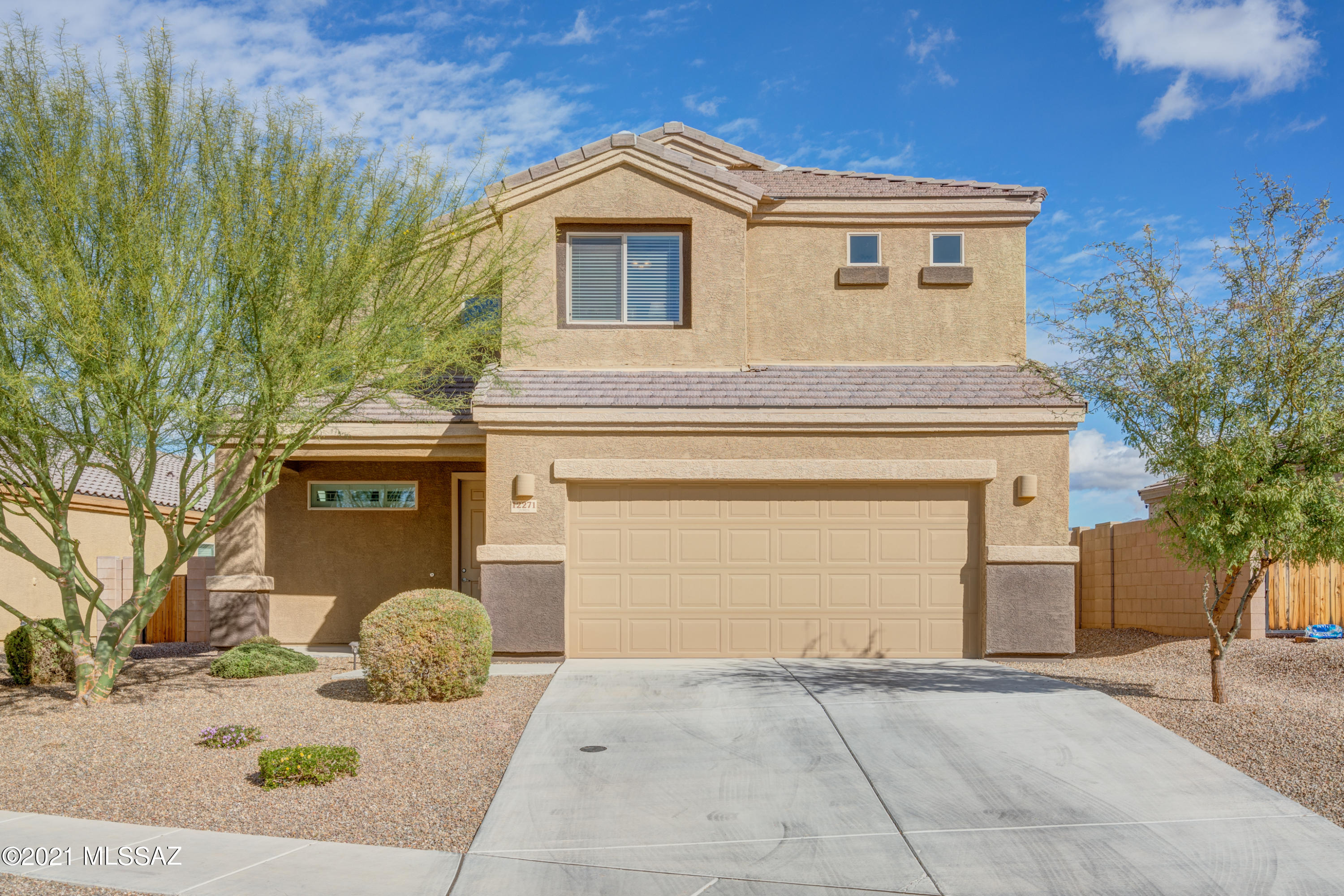Vista Del Lago Norte SQ20140780198 - Residential