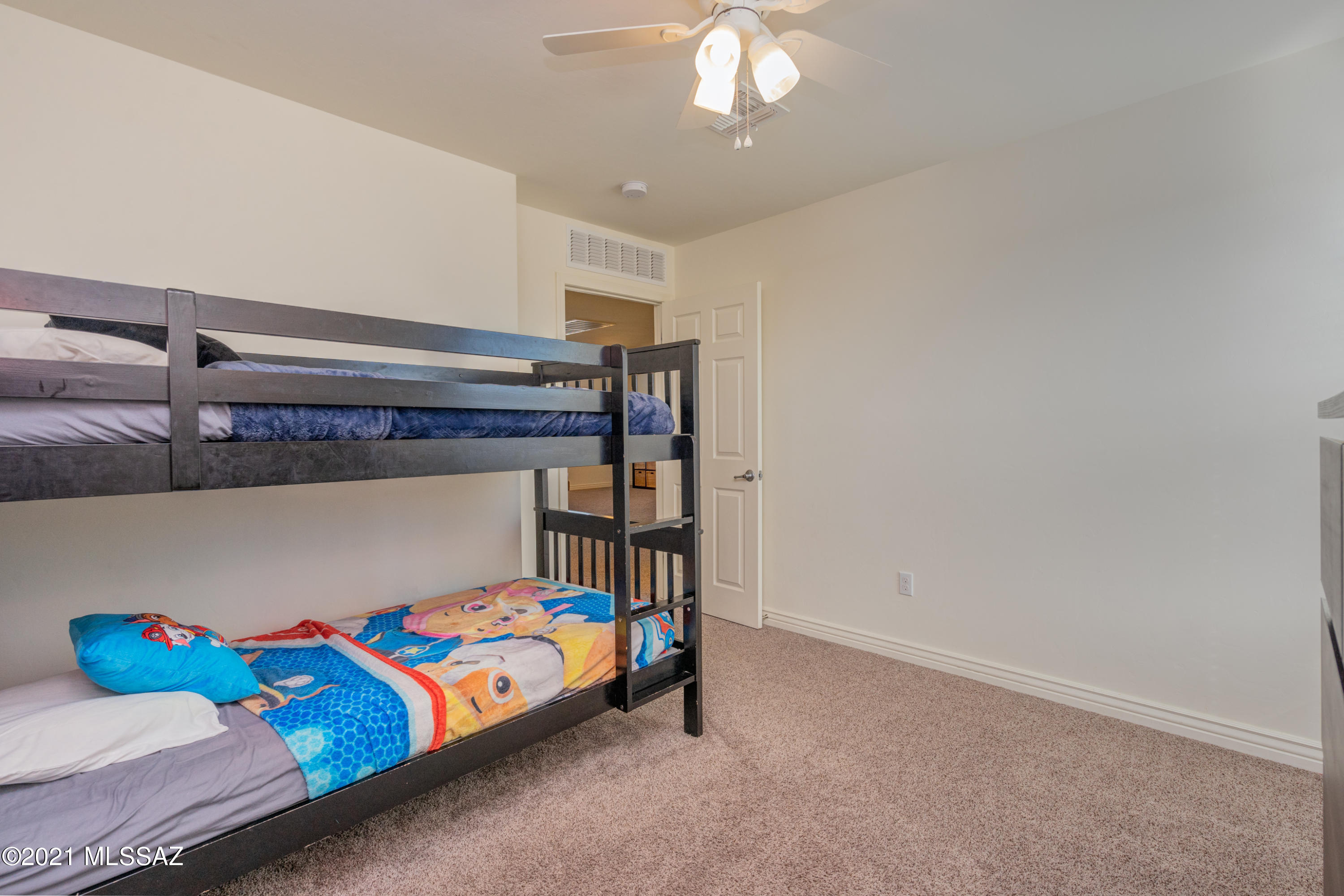 Vista Del Lago Norte SQ20140780198 - Residential