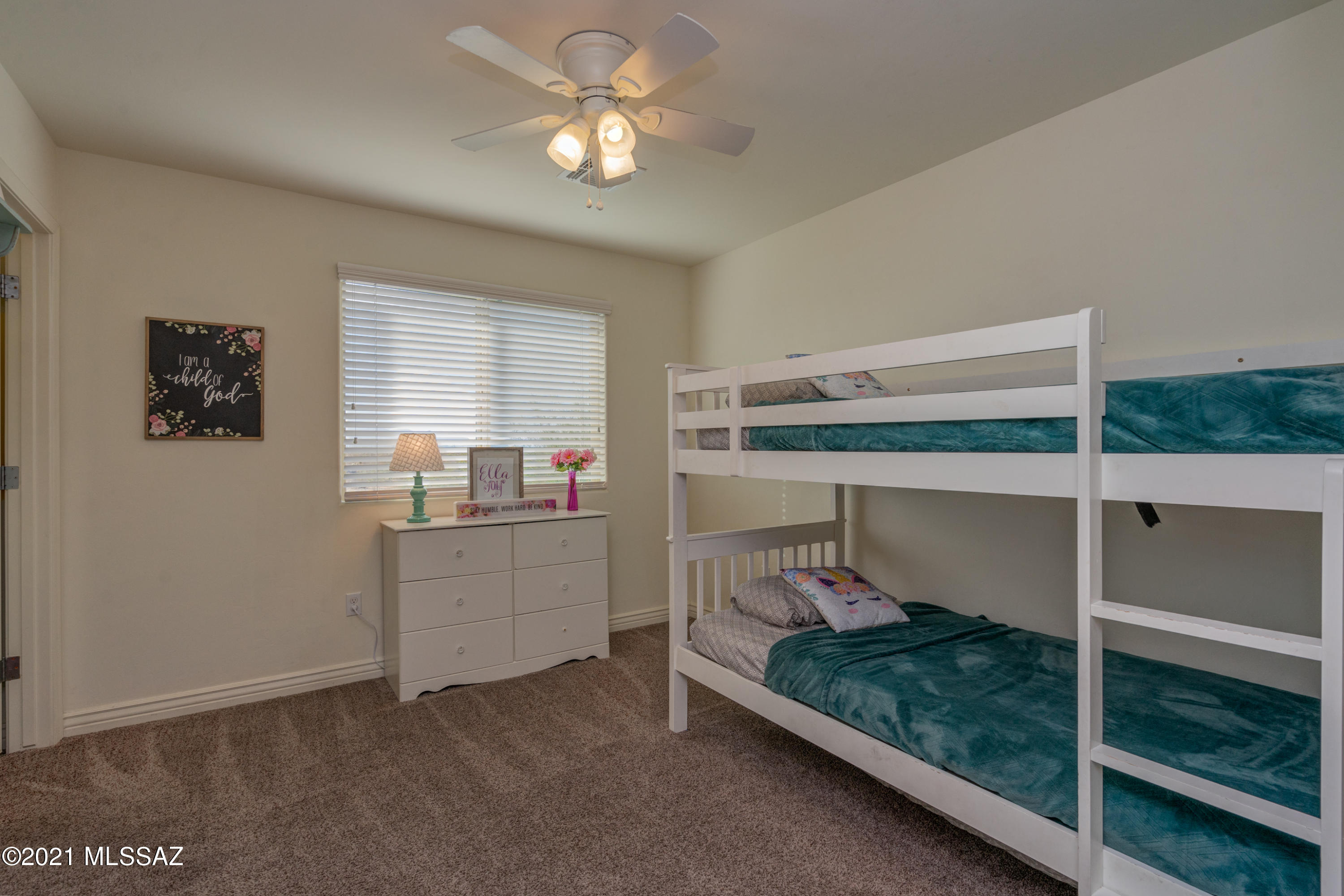Vista Del Lago Norte SQ20140780198 - Residential
