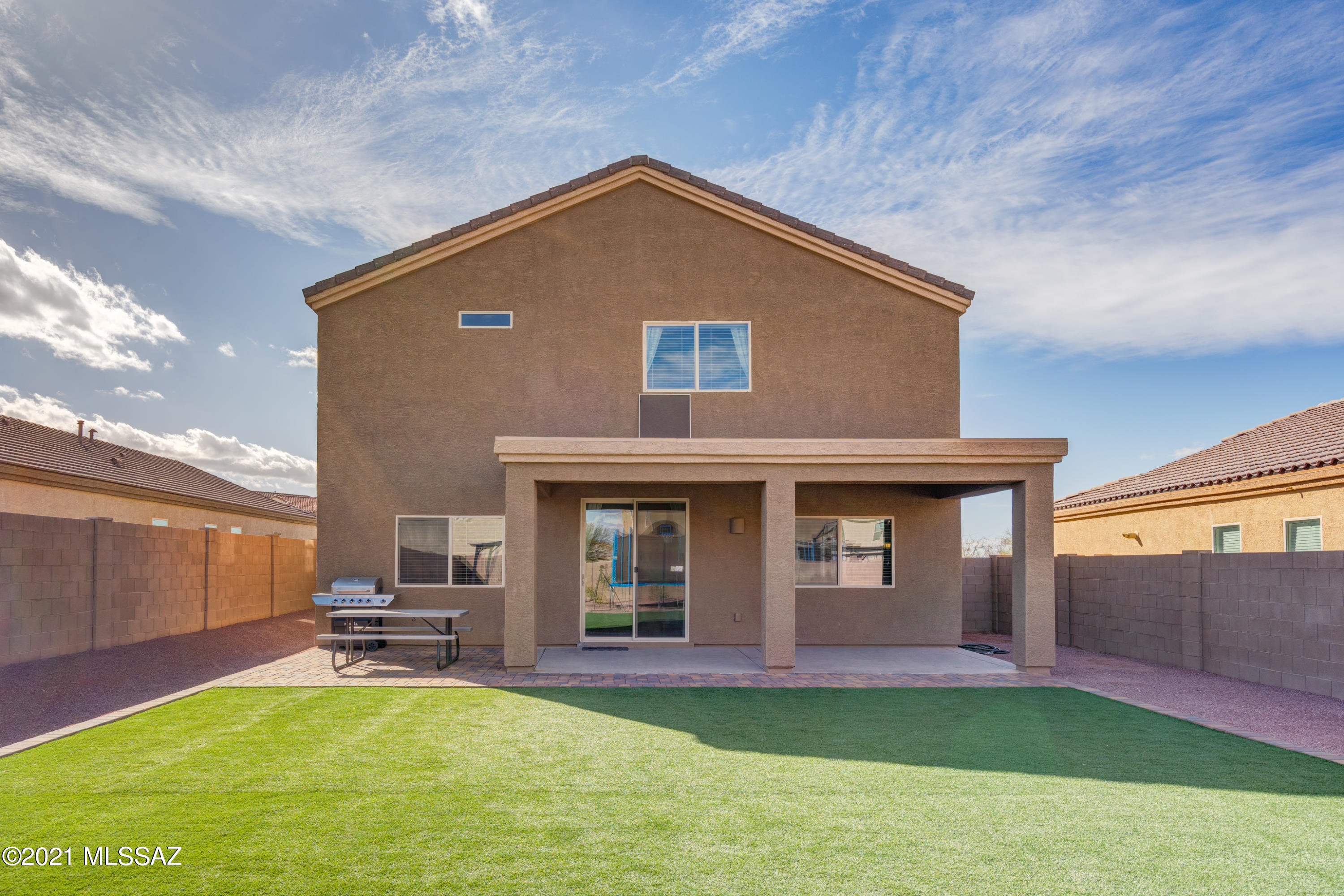Vista Del Lago Norte SQ20140780198 - Residential