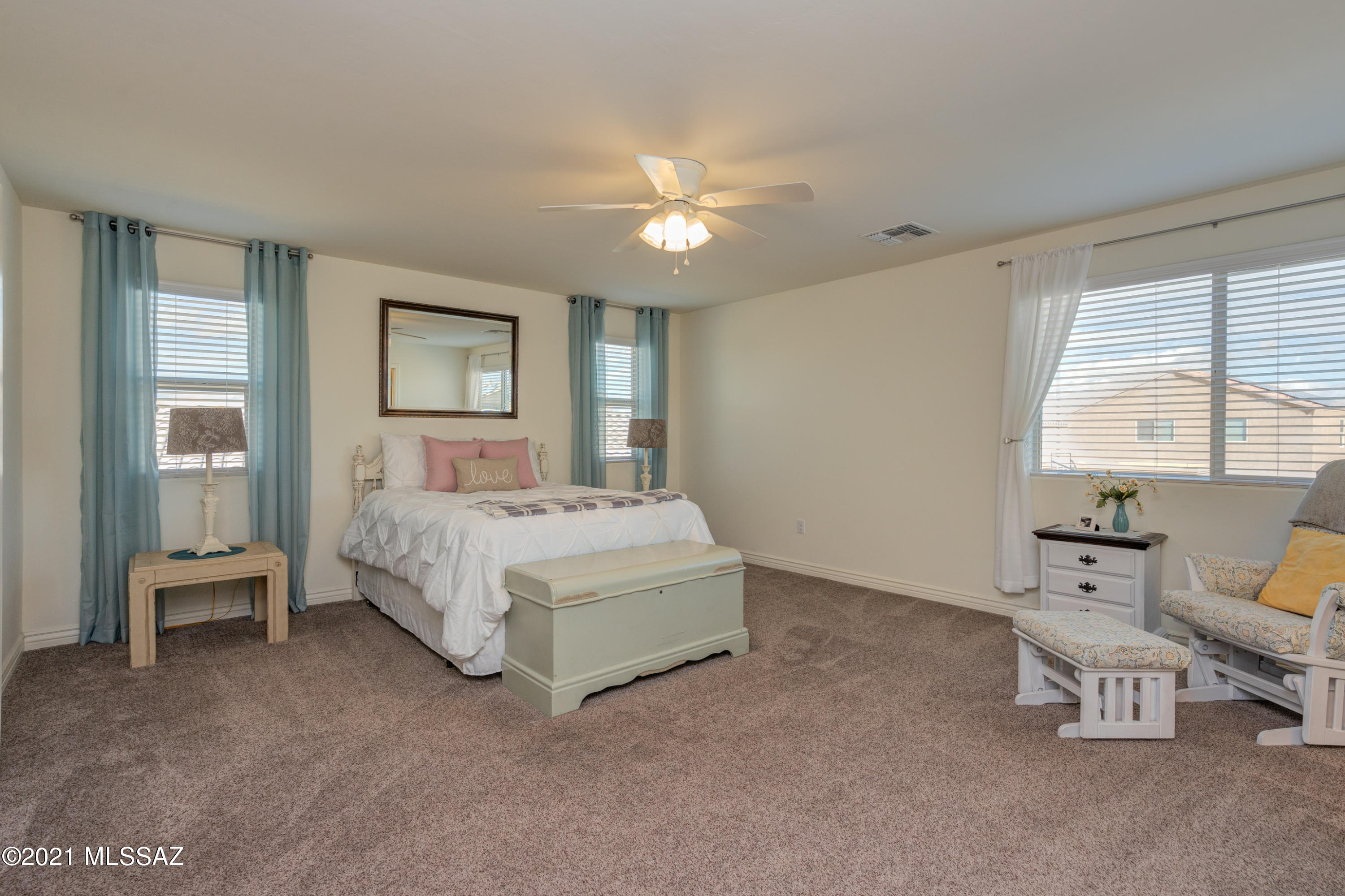 Vista Del Lago Norte SQ20140780198 - Residential