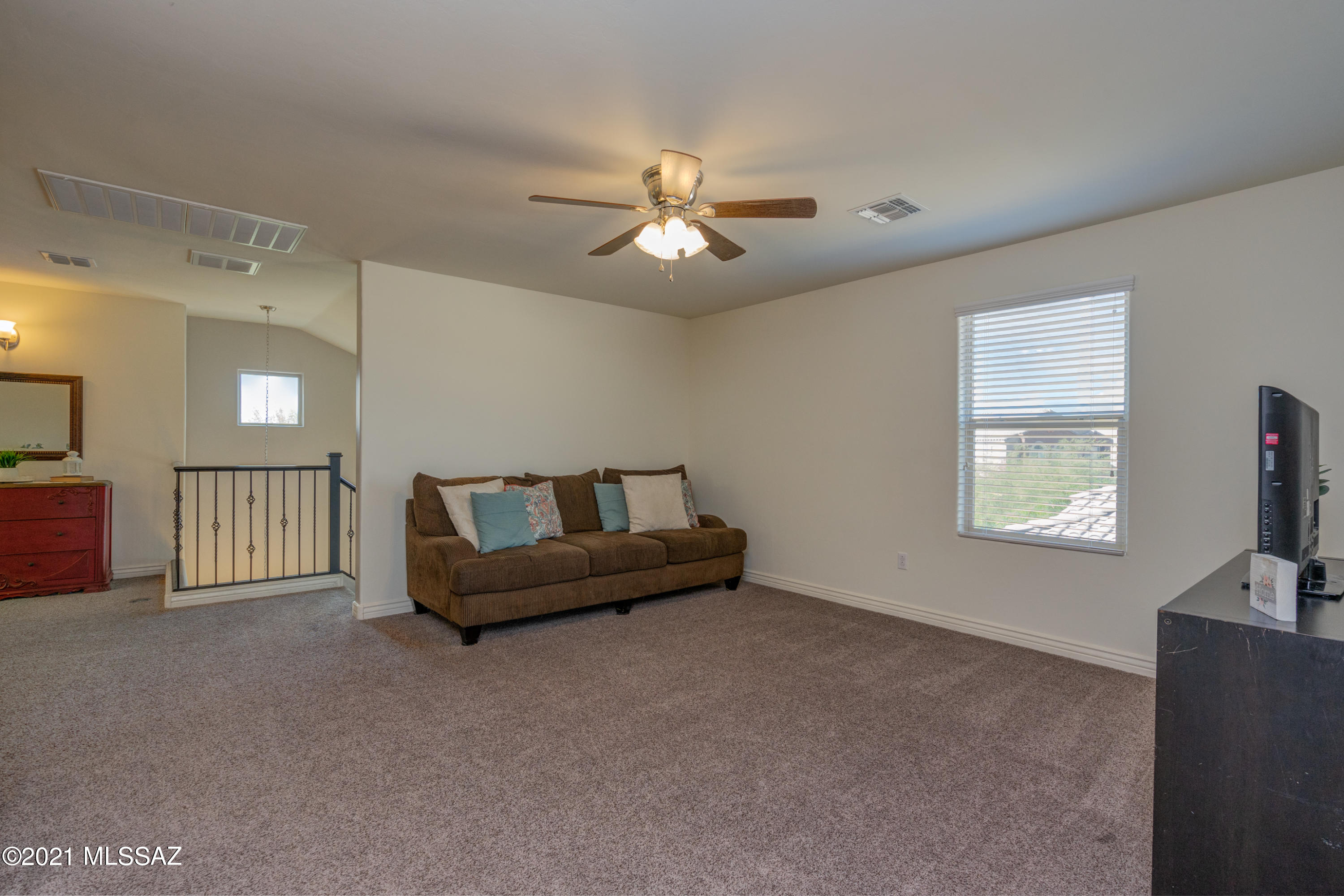 Vista Del Lago Norte SQ20140780198 - Residential