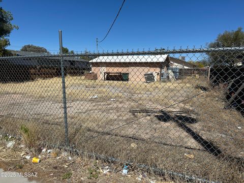 1530 N Columbus Boulevard N/A Tucson AZ 85712