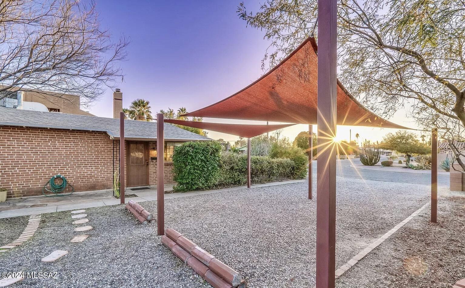 Encanto Park - Residential Income
