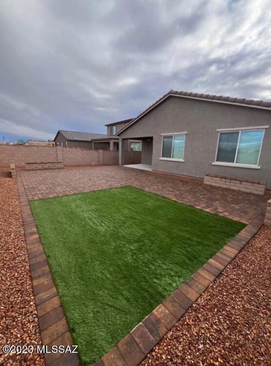 La Estancia De Tucson (1-330) - Residential Lease