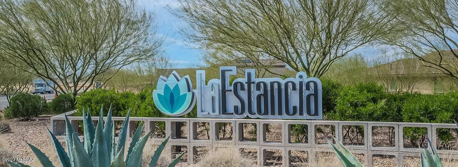 La Estancia De Tucson (1-330) - Residential Lease