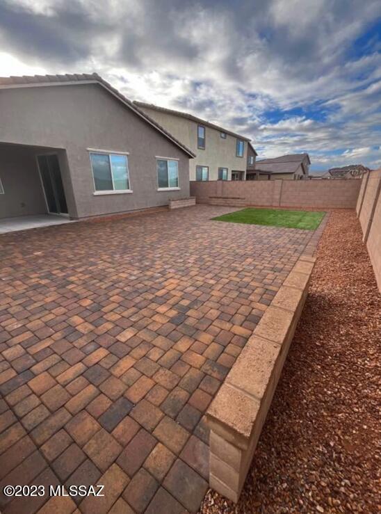 La Estancia De Tucson (1-330) - Residential Lease