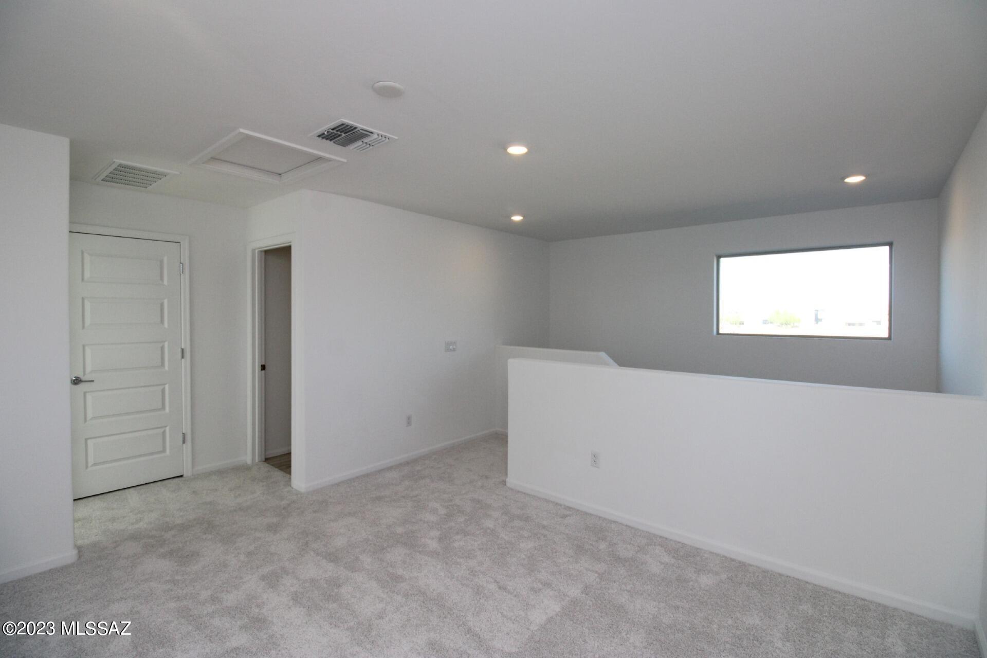 La Estancia De Tucson (1-330) - Residential Lease