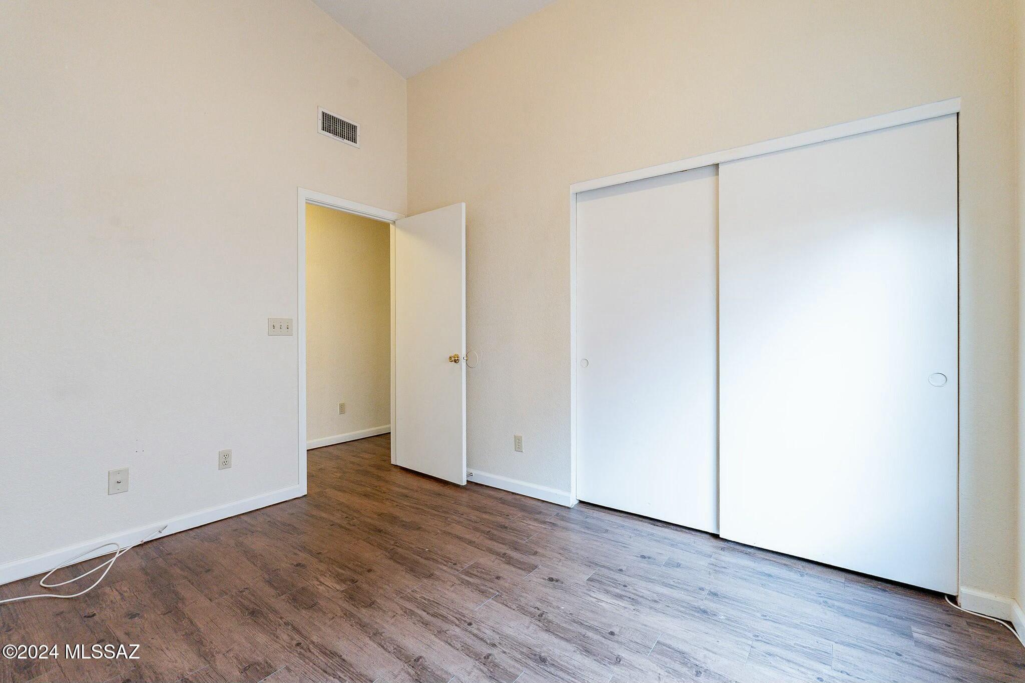 Elliott Homes At Rita Ranch (1-521) - Residential