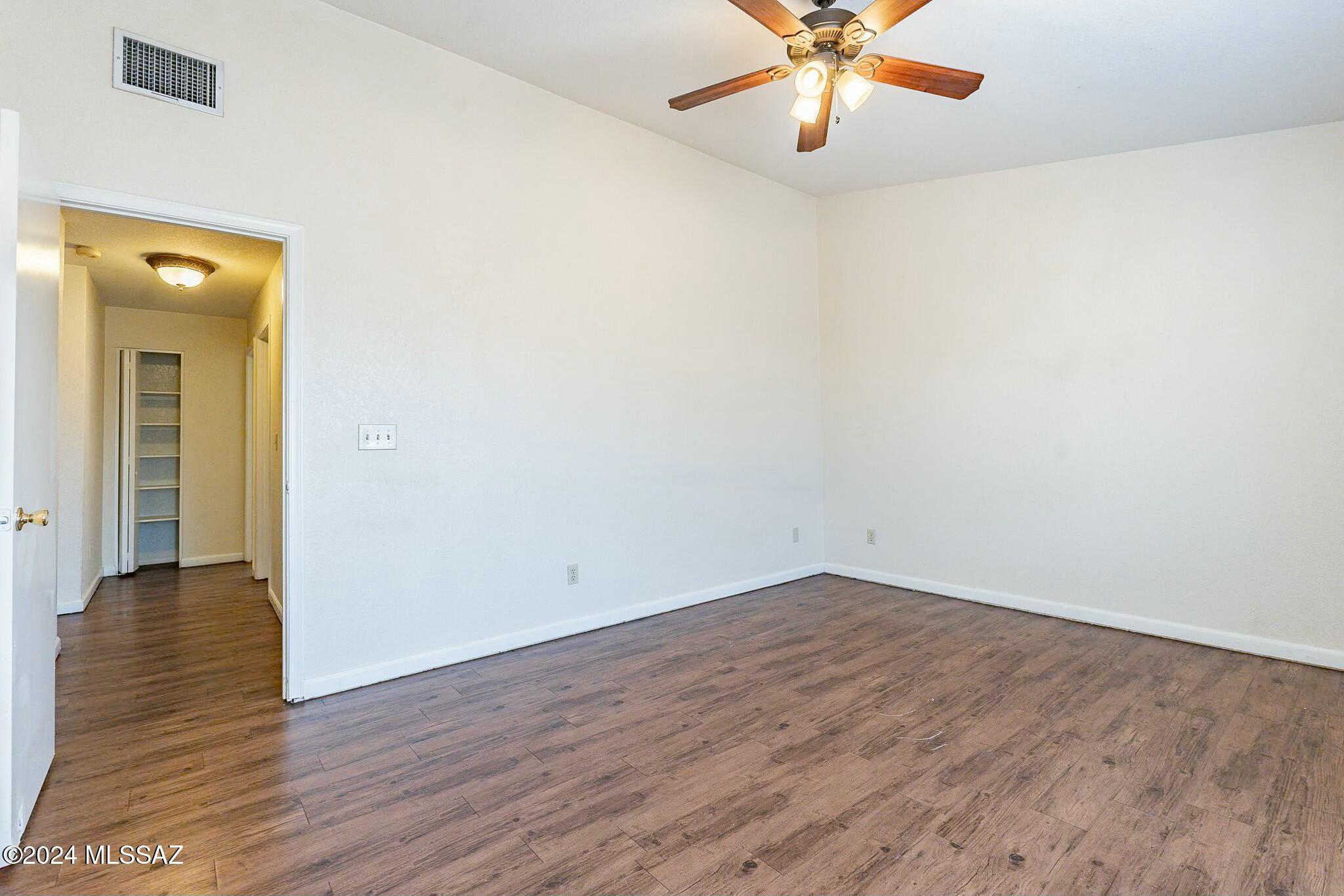 Elliott Homes At Rita Ranch (1-521) - Residential