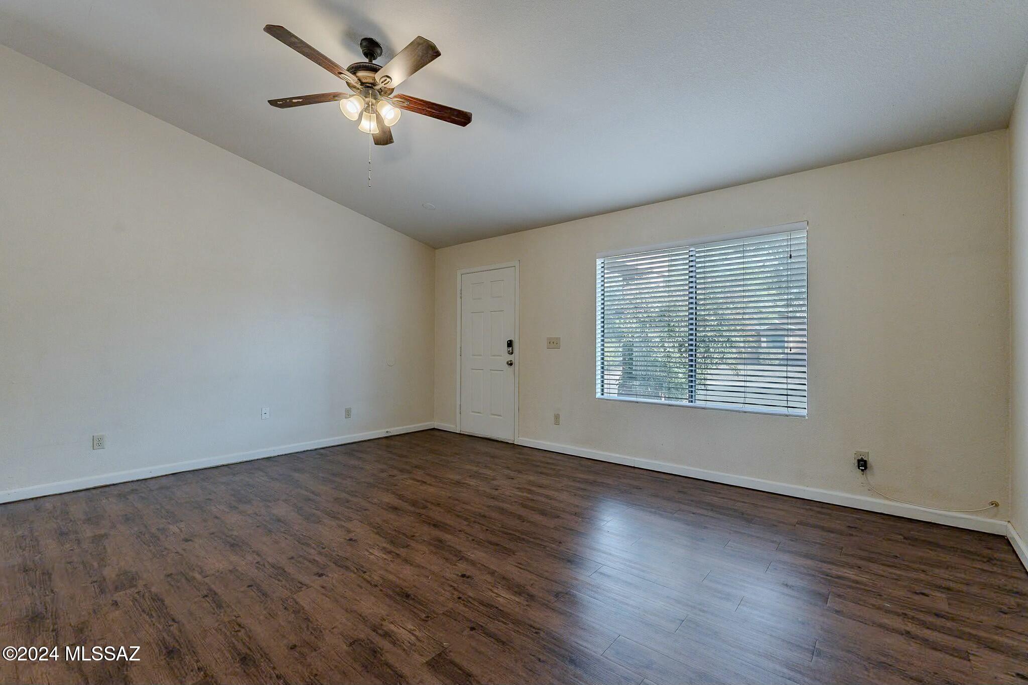 Elliott Homes At Rita Ranch (1-521) - Residential