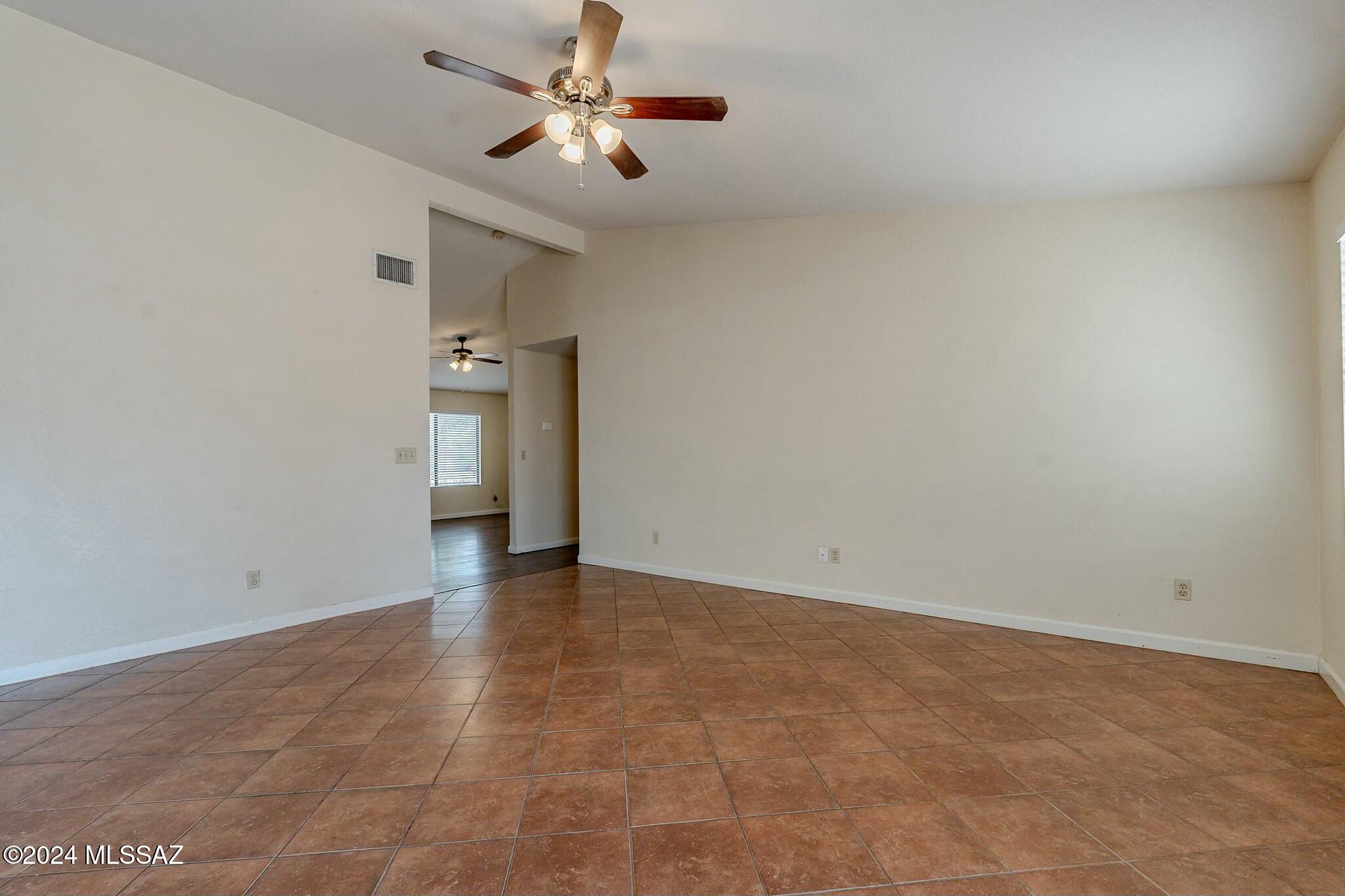 Elliott Homes At Rita Ranch (1-521) - Residential