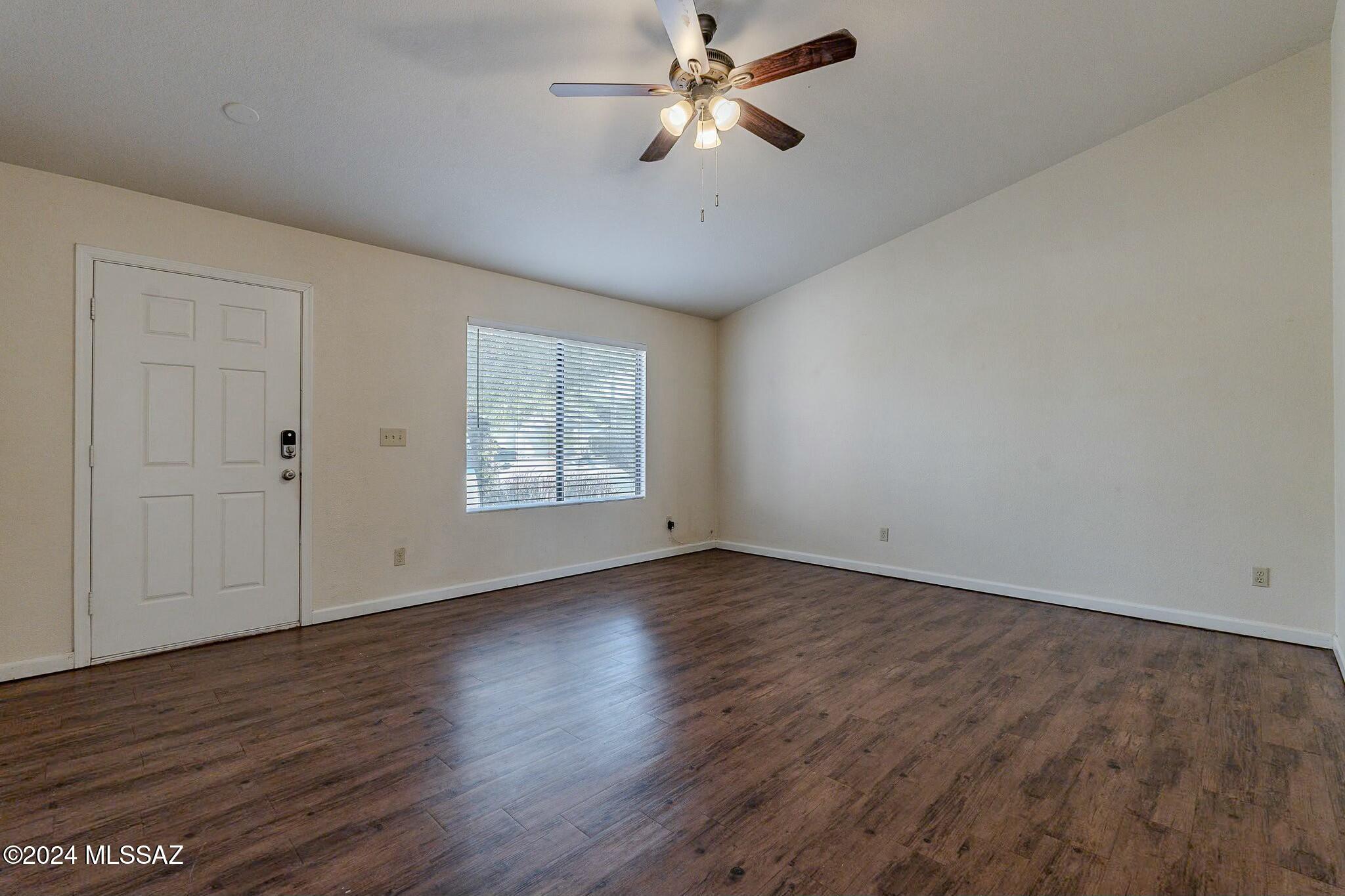 Elliott Homes At Rita Ranch (1-521) - Residential