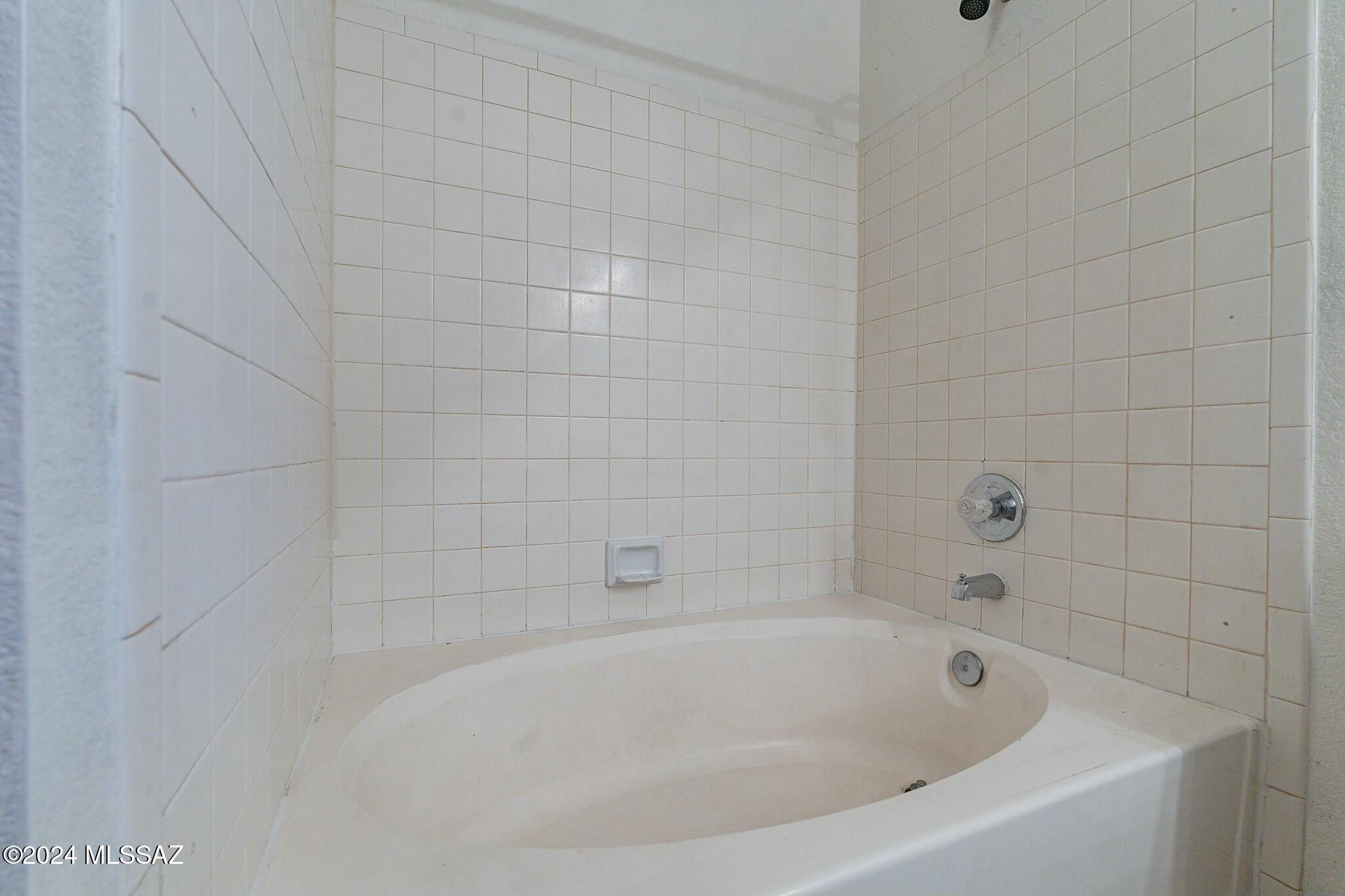 Elliott Homes At Rita Ranch (1-521) - Residential