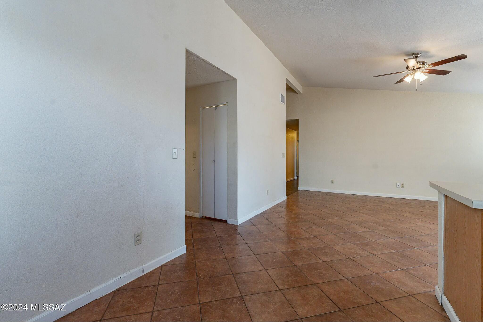 Elliott Homes At Rita Ranch (1-521) - Residential