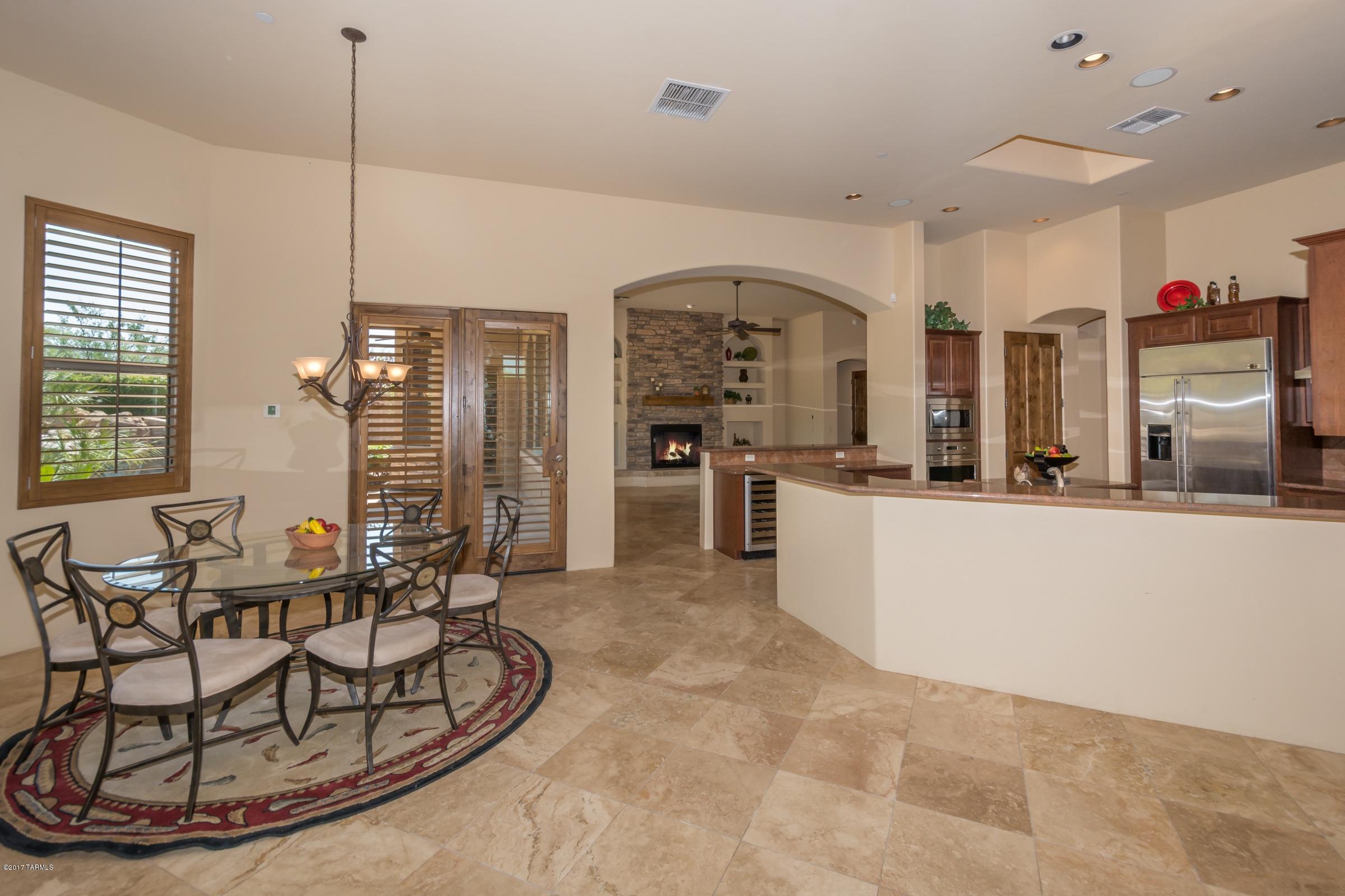 Dos Lagos at Dove Mountain (1-91) - Residential