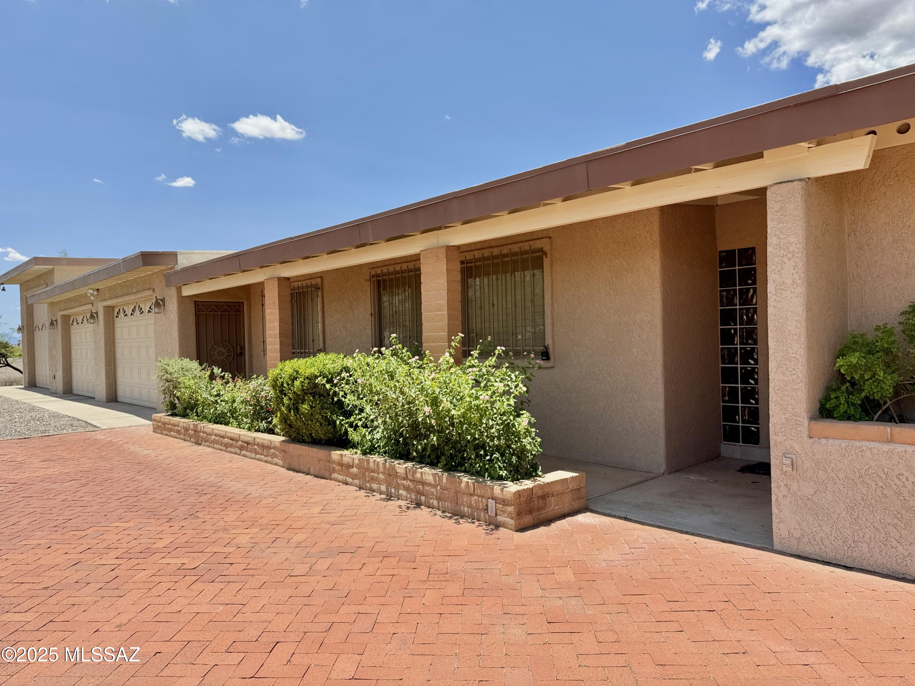 Casas Adobes West (1-220) - Residential