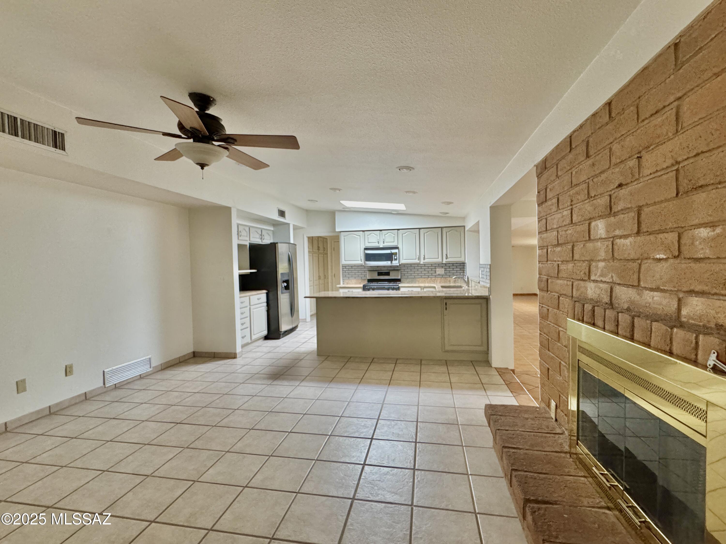 Casas Adobes West (1-220) - Residential