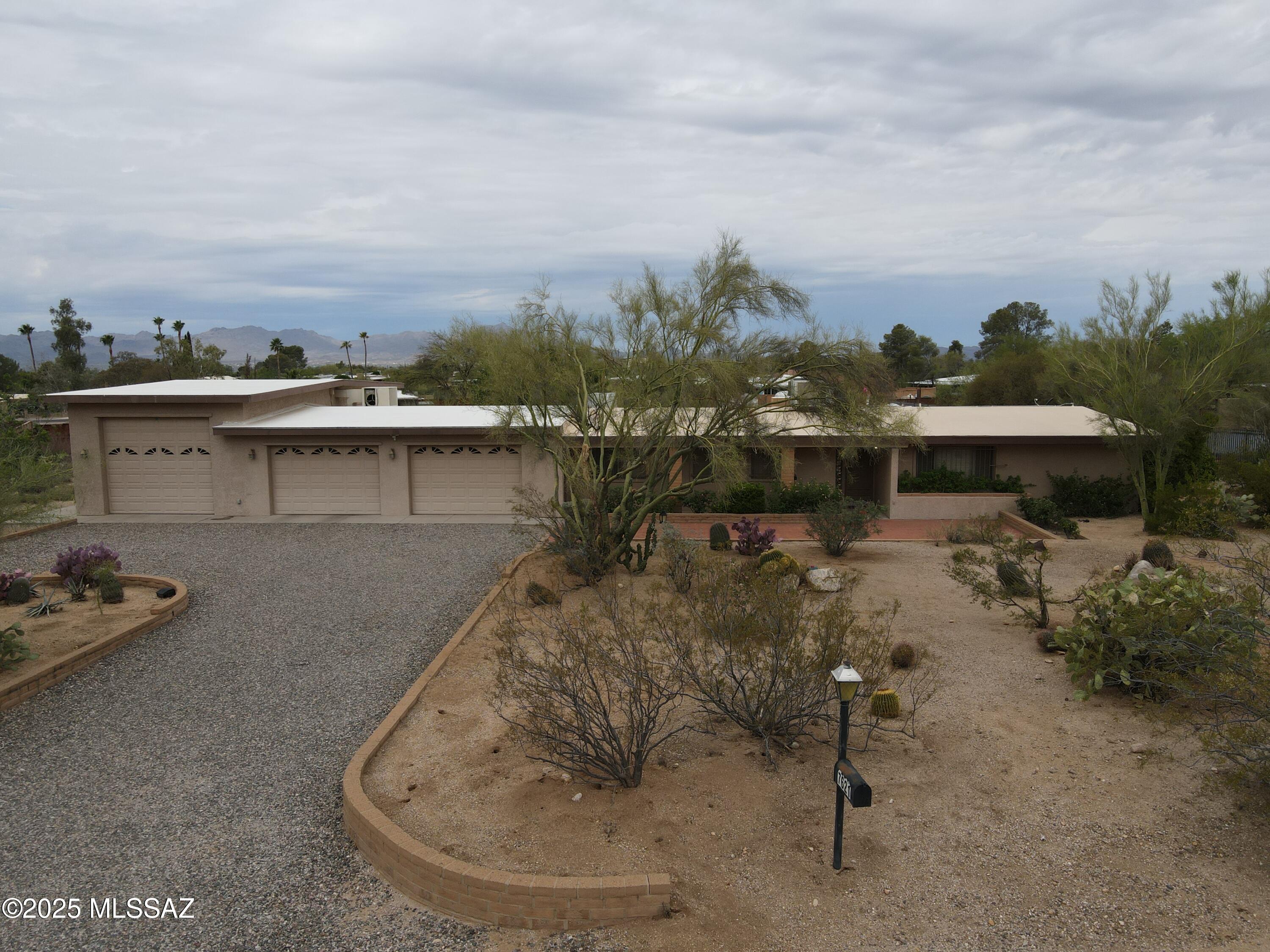 Casas Adobes West (1-220) - Residential