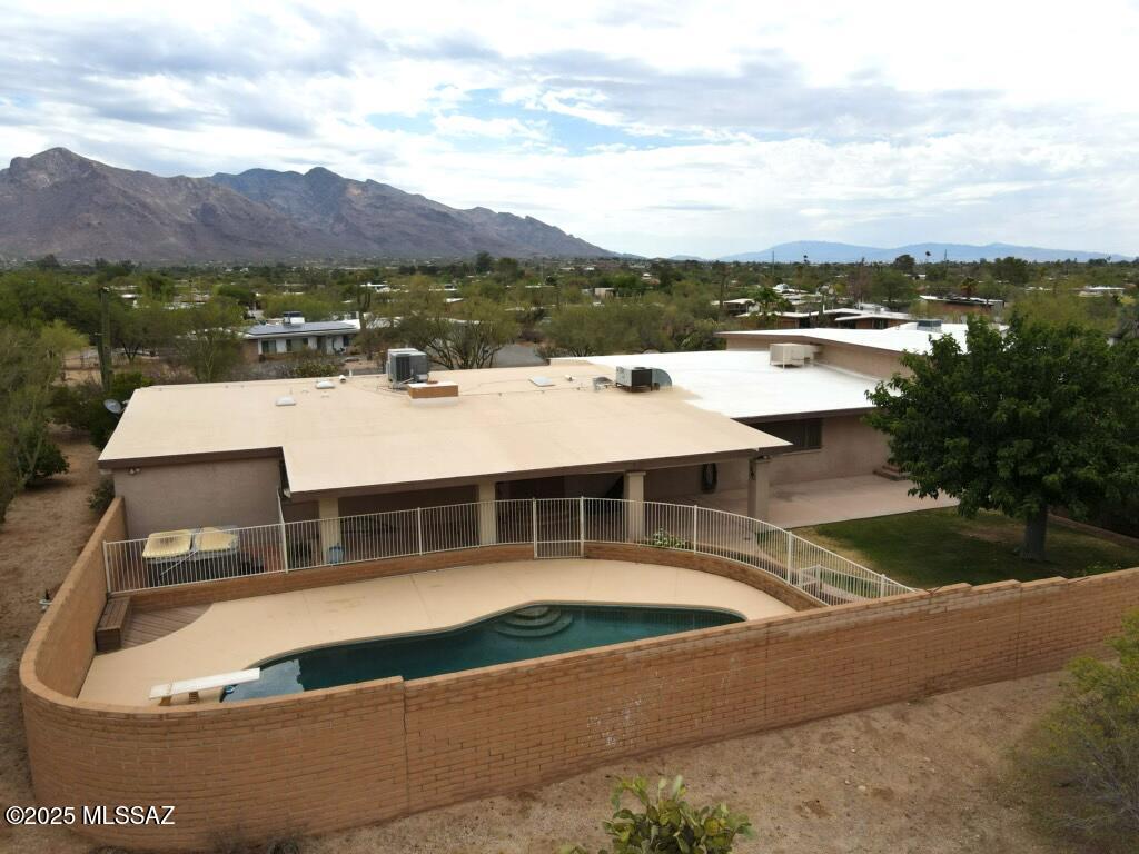 Casas Adobes West (1-220) - Residential