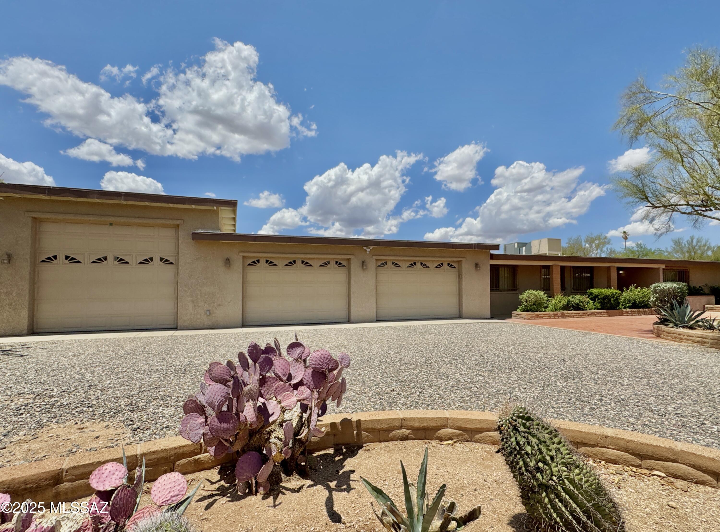 Casas Adobes West (1-220) - Residential