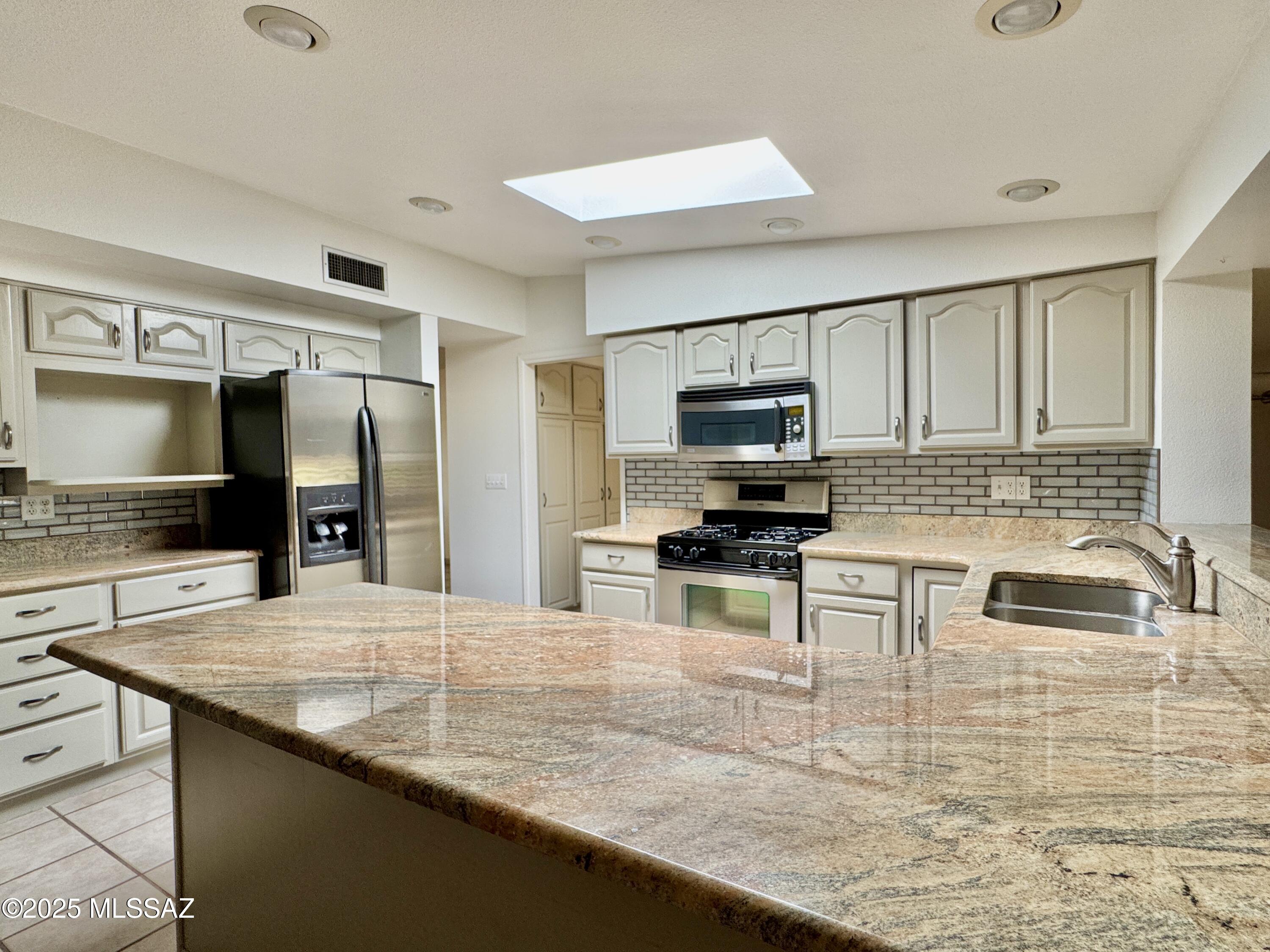 Casas Adobes West (1-220) - Residential