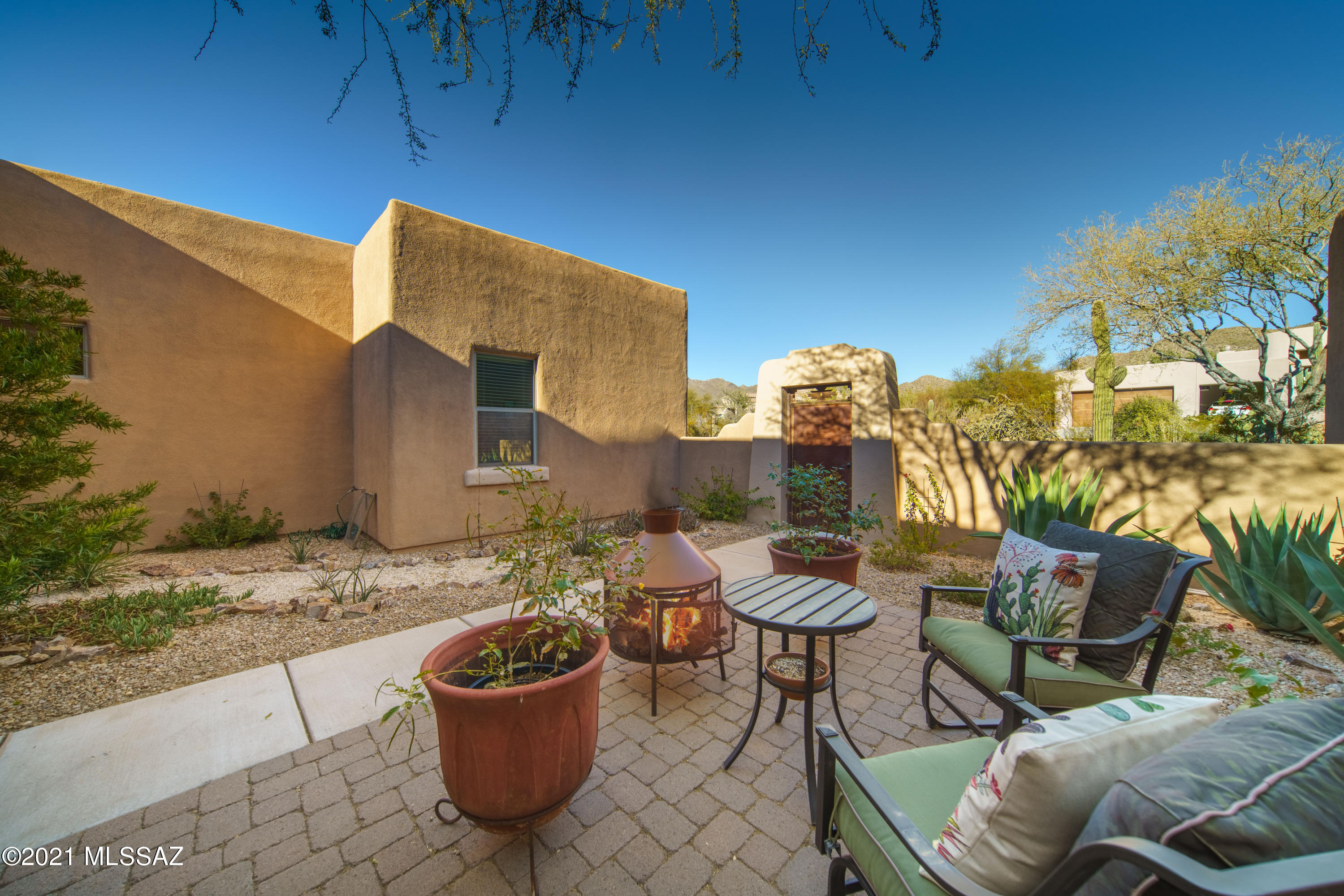 Dos Lagos at Dove Mountain (1-91) - Residential
