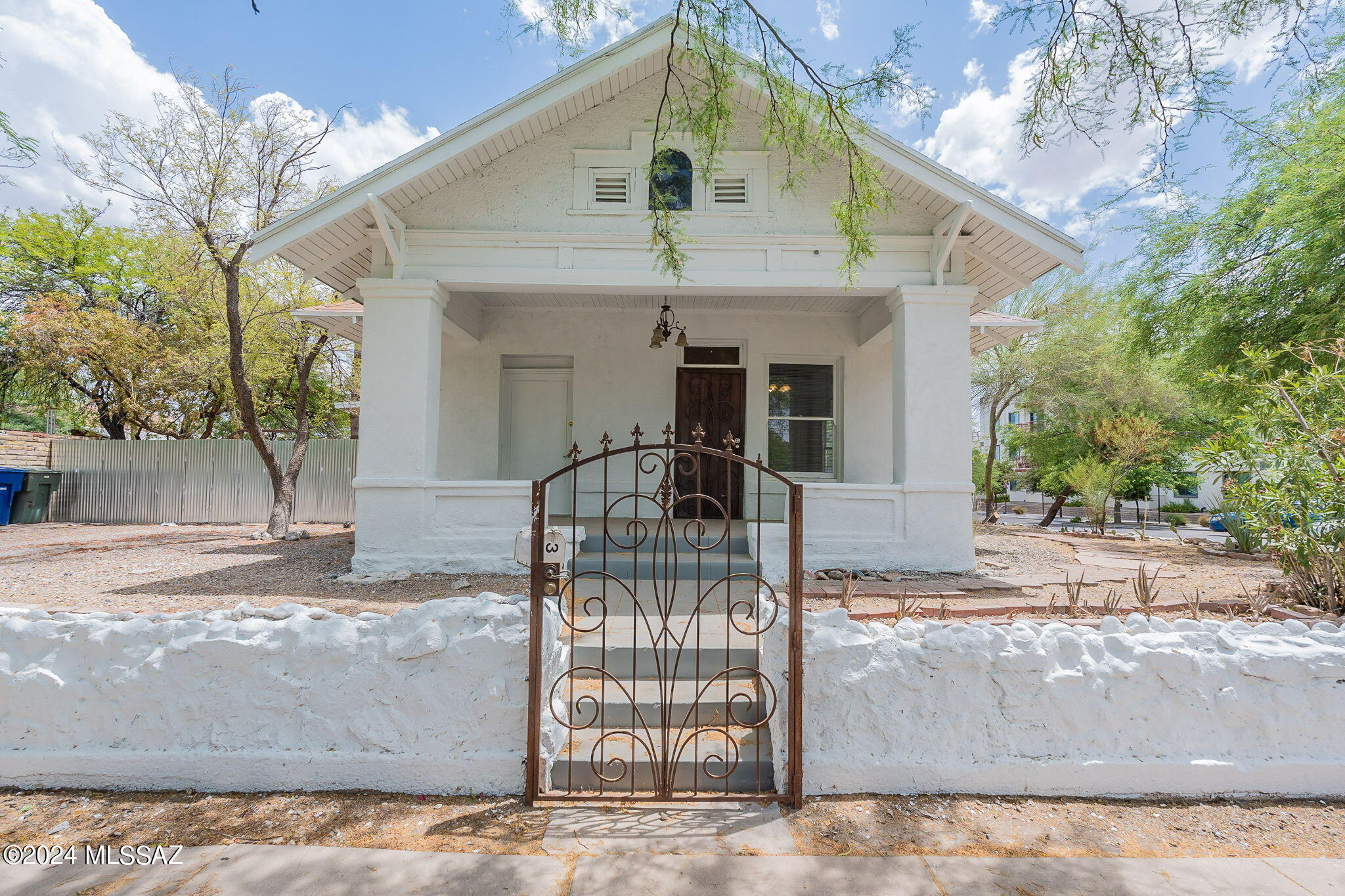 104 E 5Th Street