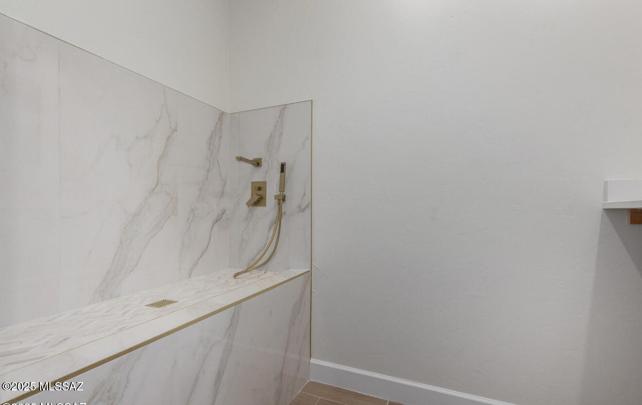 Unsubdivided - Residential