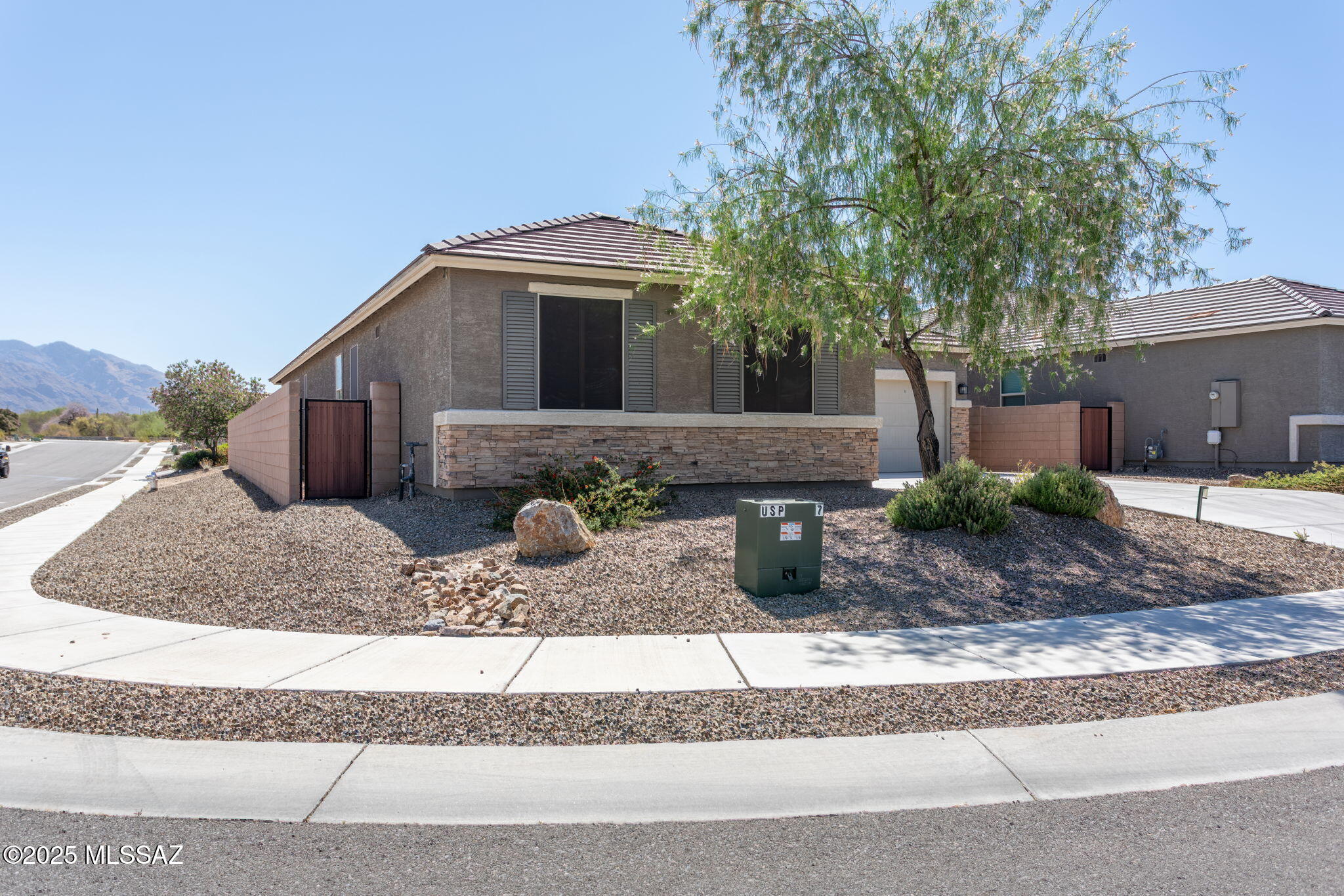 8040 N Desert Gum Drive