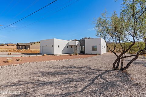 A home in Rio Rico