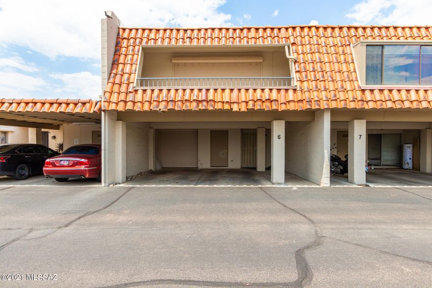 Welcome to this fabulous Condo in the Community of Tucson Prince Townhomes & close to everything you need! Discover the delightful interior that features a custom palette, upgraded ceiling fans/lighting, neutral tile floor, & plenty of natural light. The immaculate remodeled kitchen boasts ample wood cabinetry, essential appliances, epoxy countertops, tile backsplash, and essential appliances. Patio access from the living room & charming dining area. The large bright suite upstairs has a private balcony perfect for your morning coffee! Plush carpet in all the bedrooms, upscale baths w/designer touches, and a convenient den w/bookcases! What are you waiting for? Schedule a tour today!