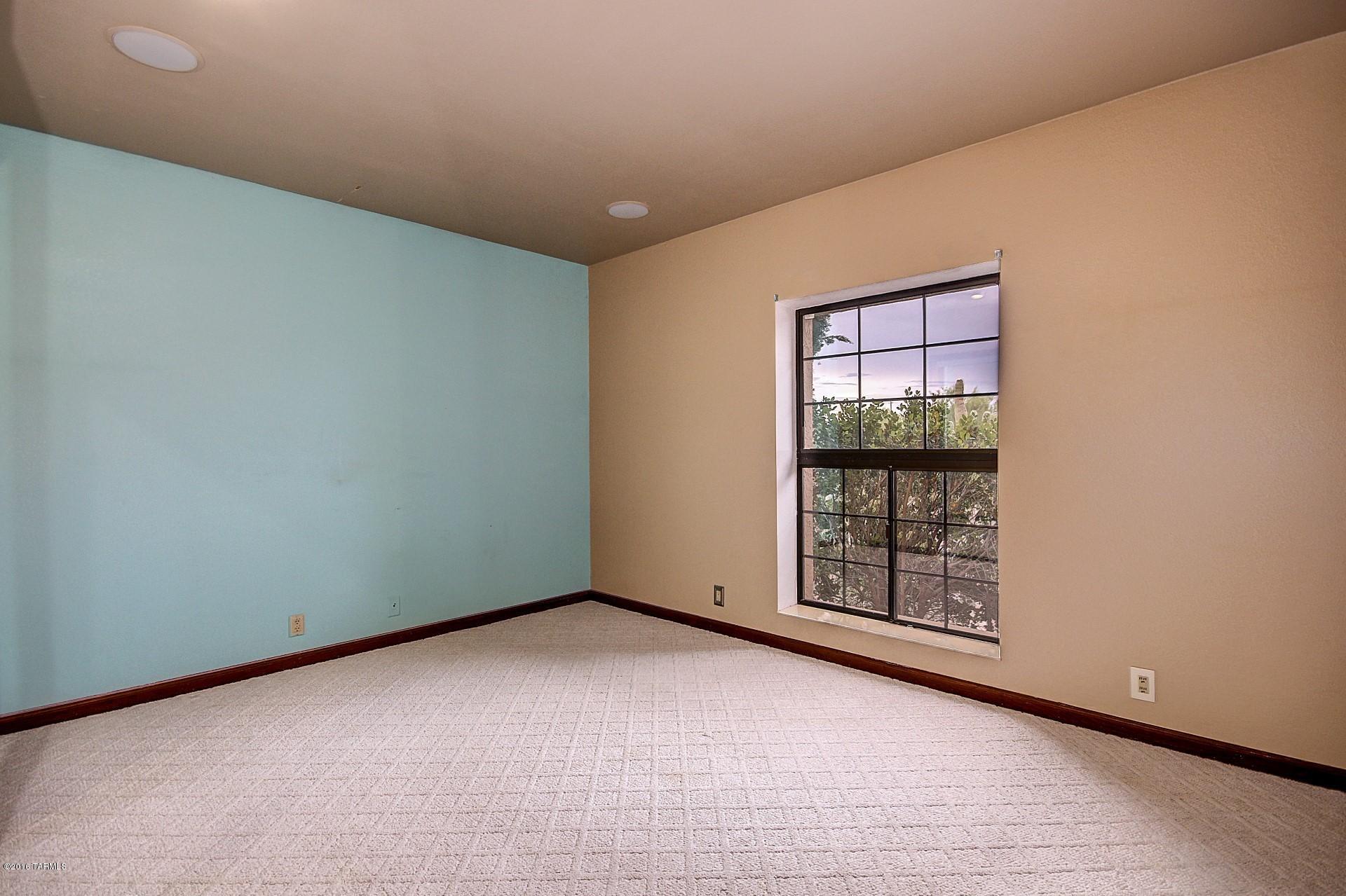Tucson National Est - Residential