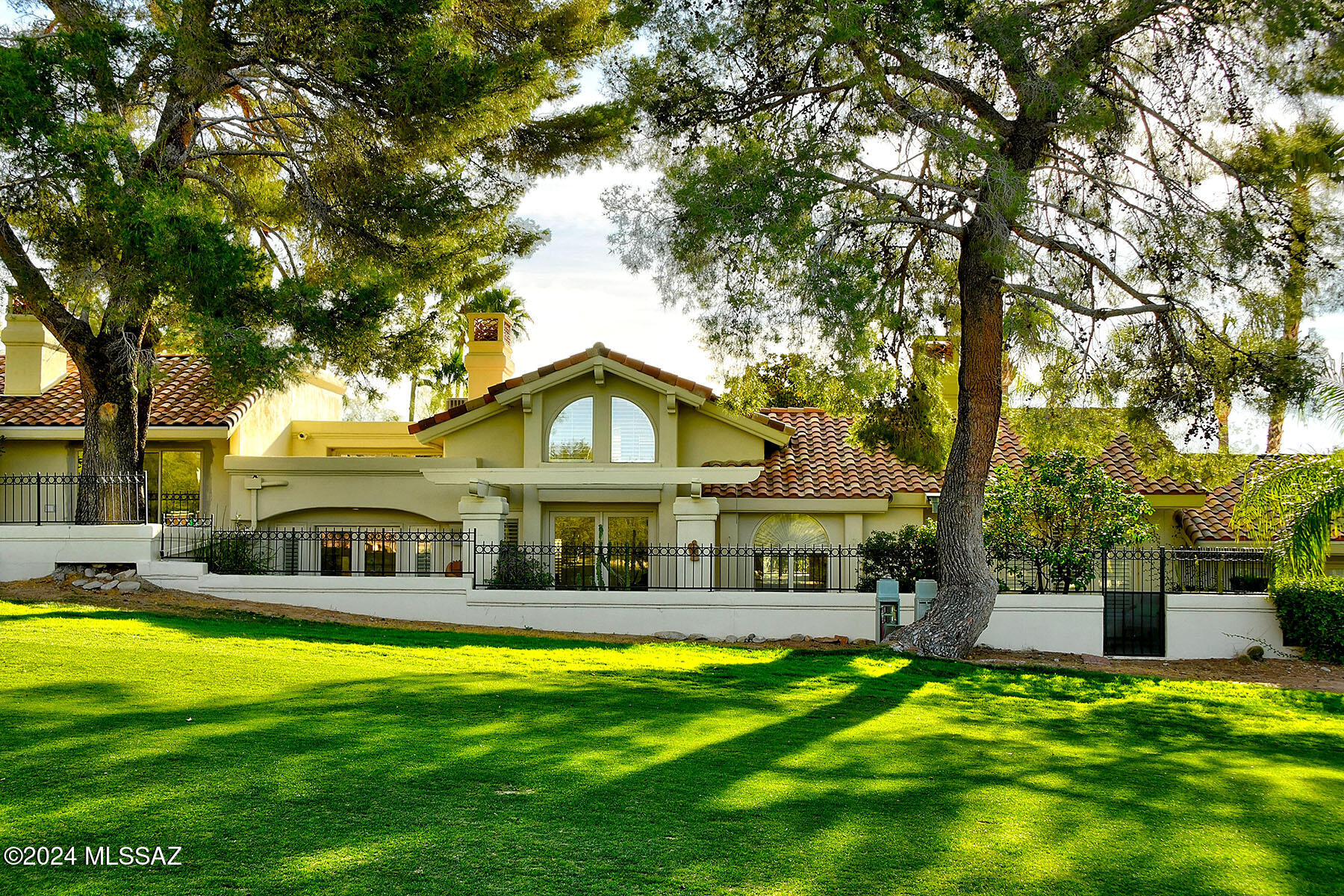El Diamante Townhomes (1-15) - Residential