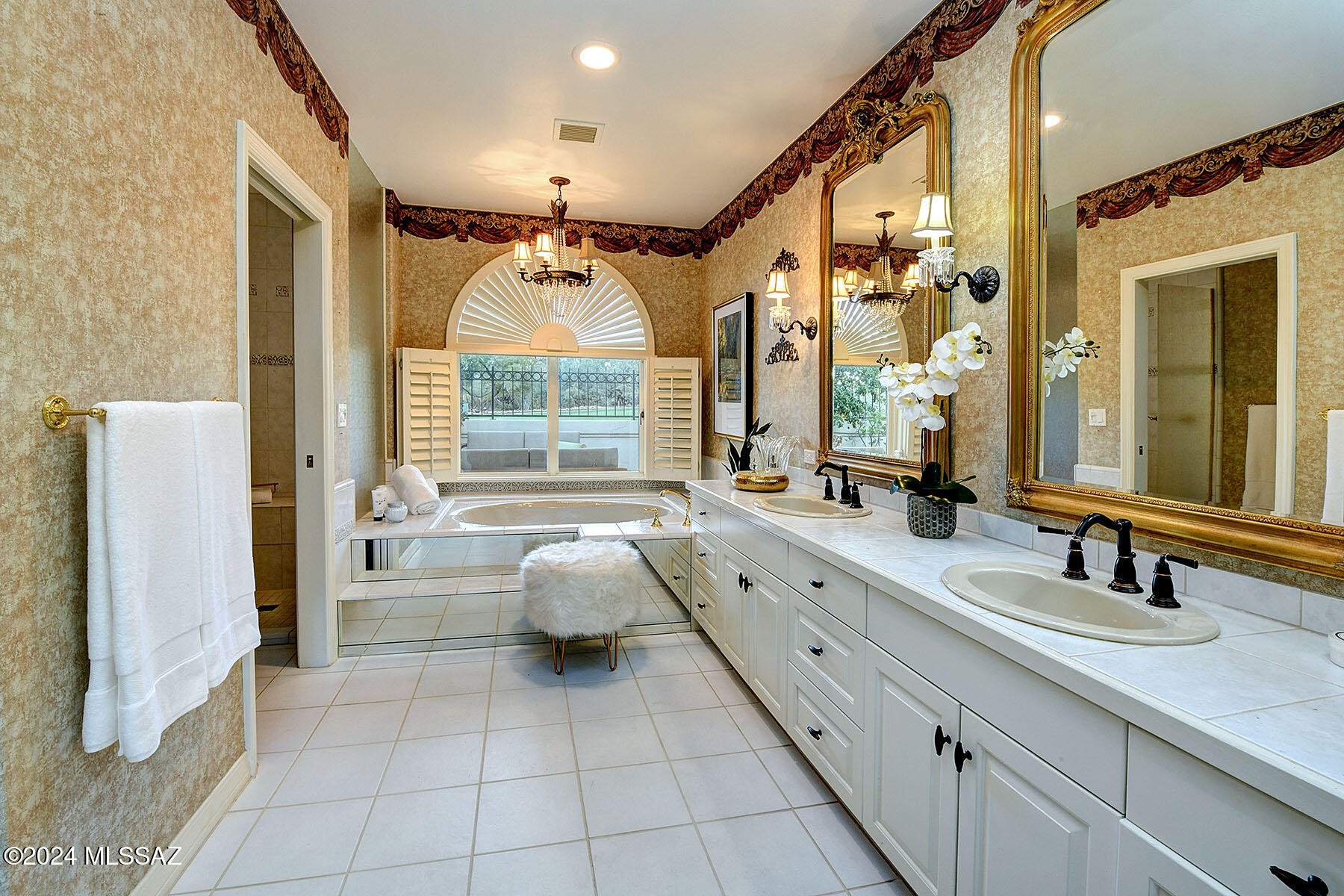 El Diamante Townhomes (1-15) - Residential