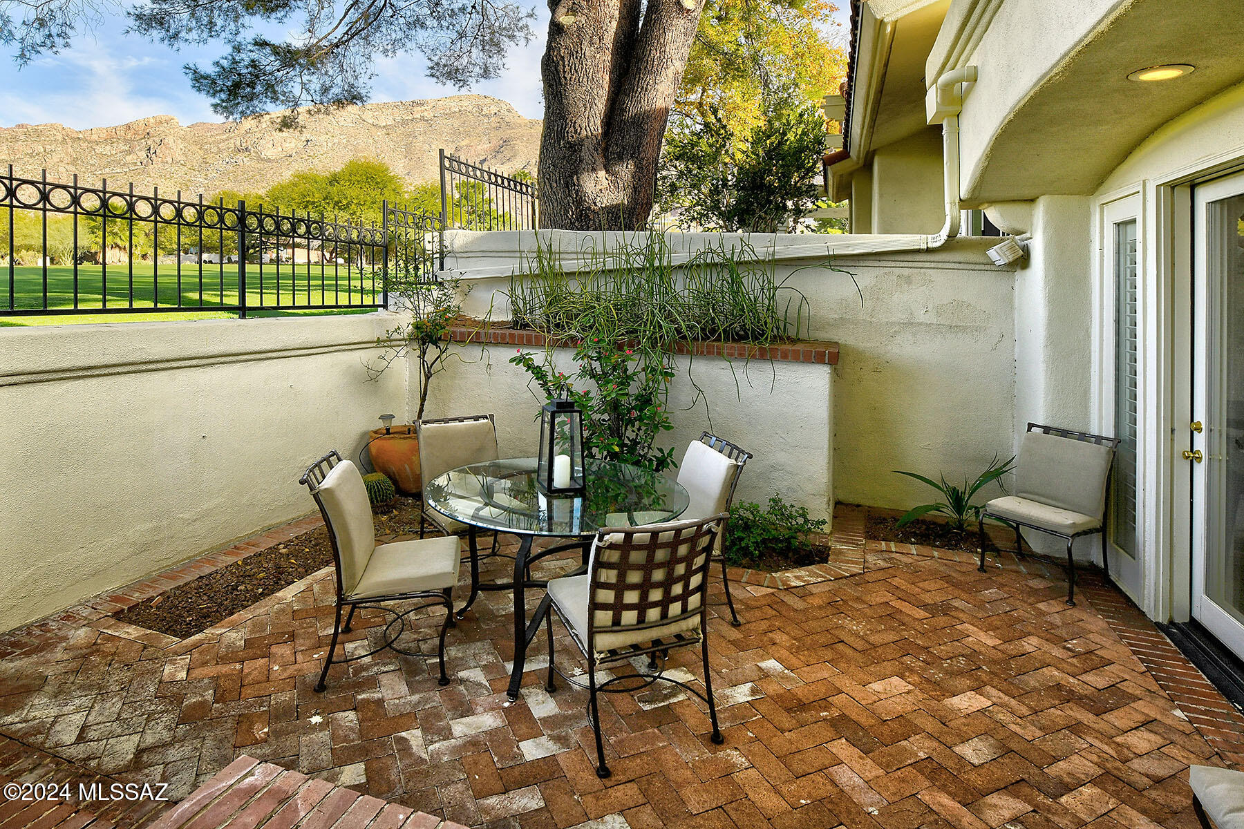El Diamante Townhomes (1-15) - Residential